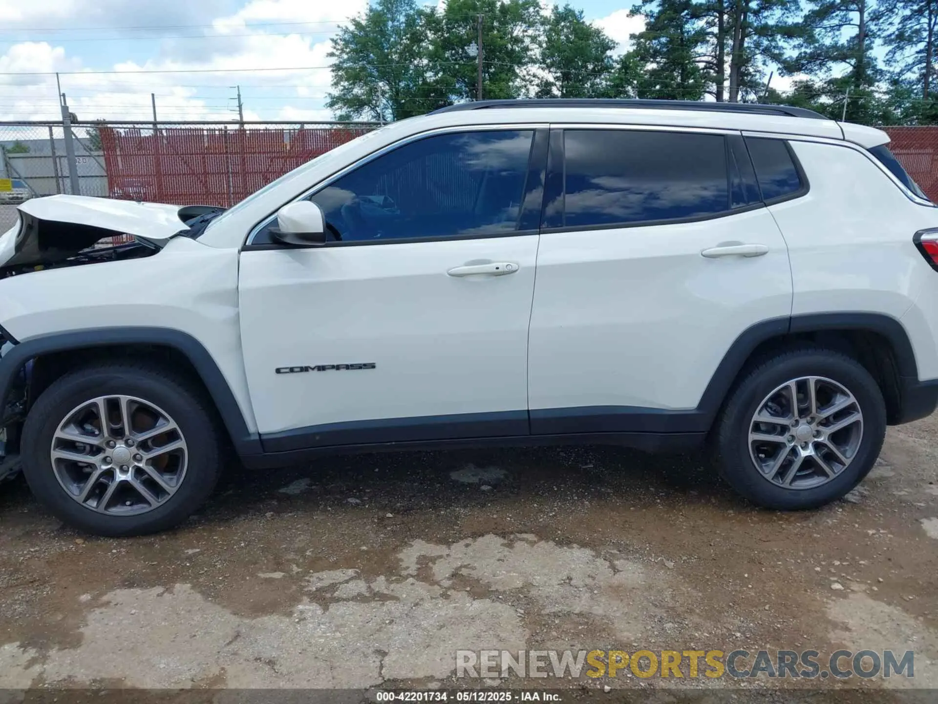 14 Photograph of a damaged car 3C4NJCBB8LT224711 JEEP COMPASS 2020