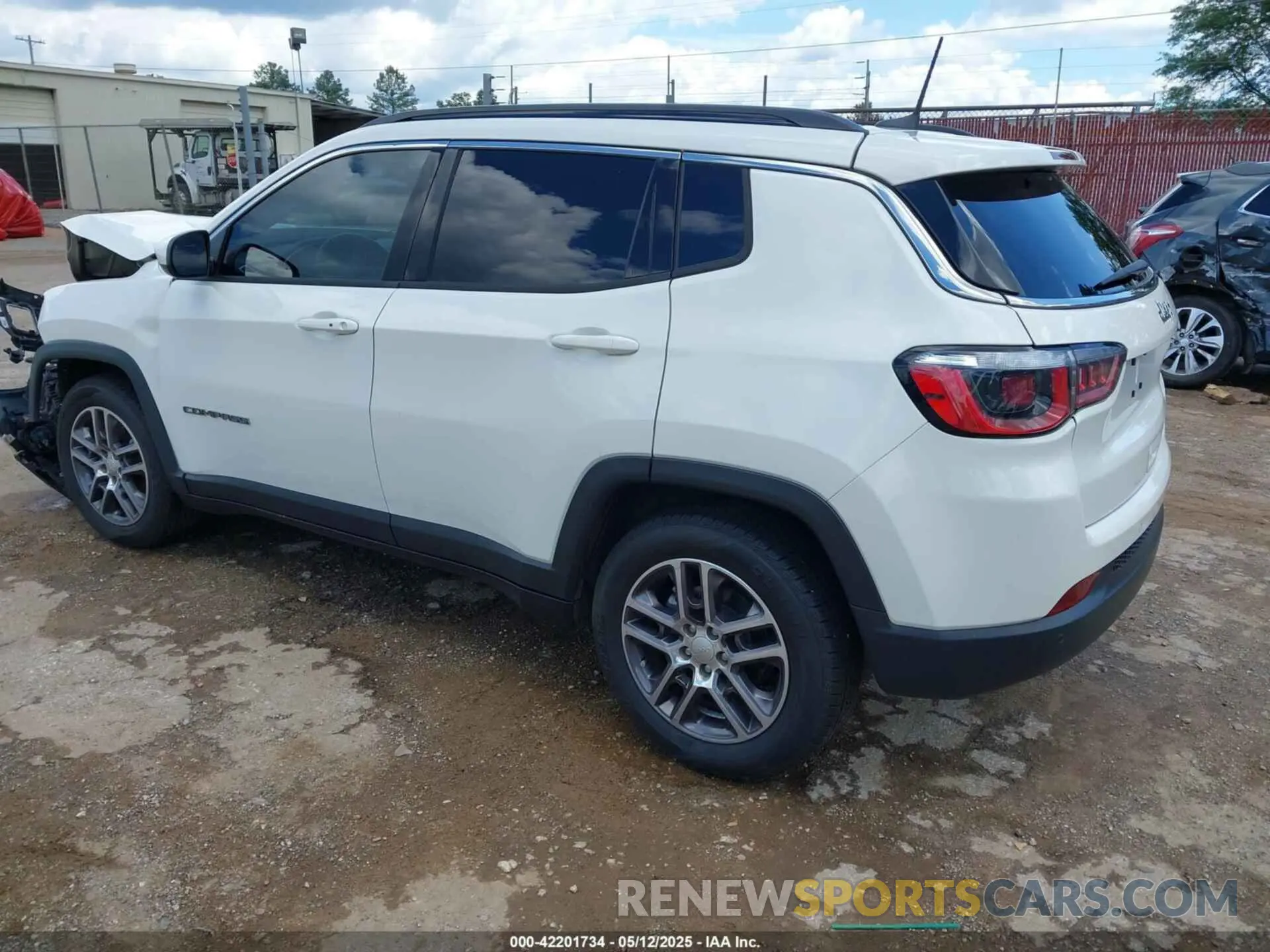 3 Photograph of a damaged car 3C4NJCBB8LT224711 JEEP COMPASS 2020