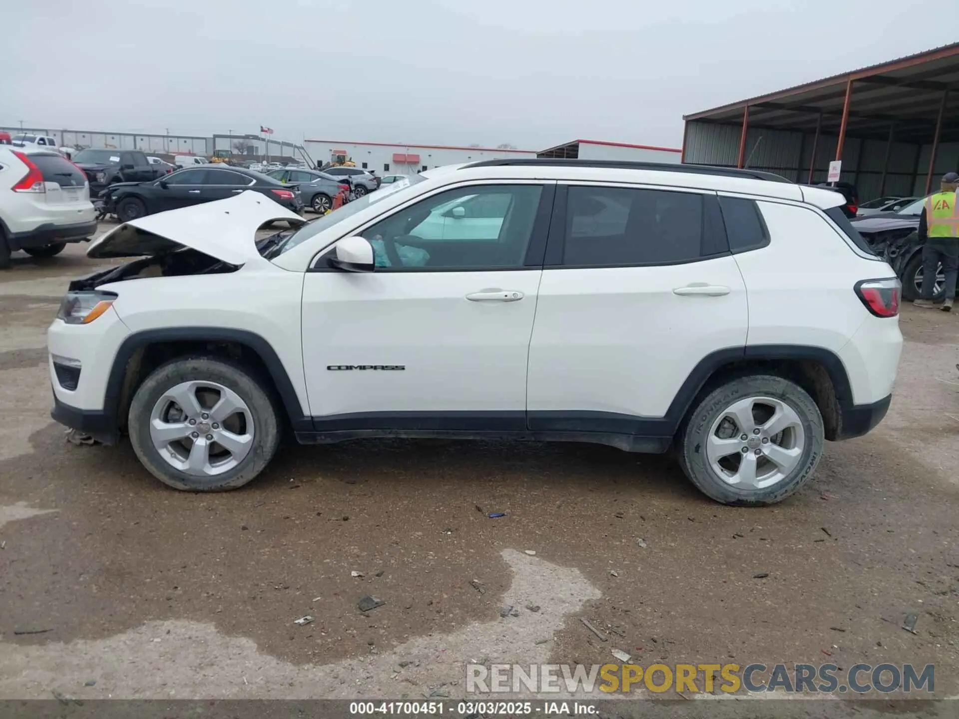 13 Photograph of a damaged car 3C4NJCBB9LT108501 JEEP COMPASS 2020