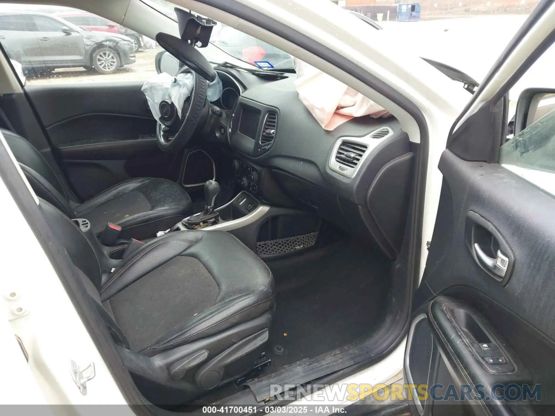 5 Photograph of a damaged car 3C4NJCBB9LT108501 JEEP COMPASS 2020