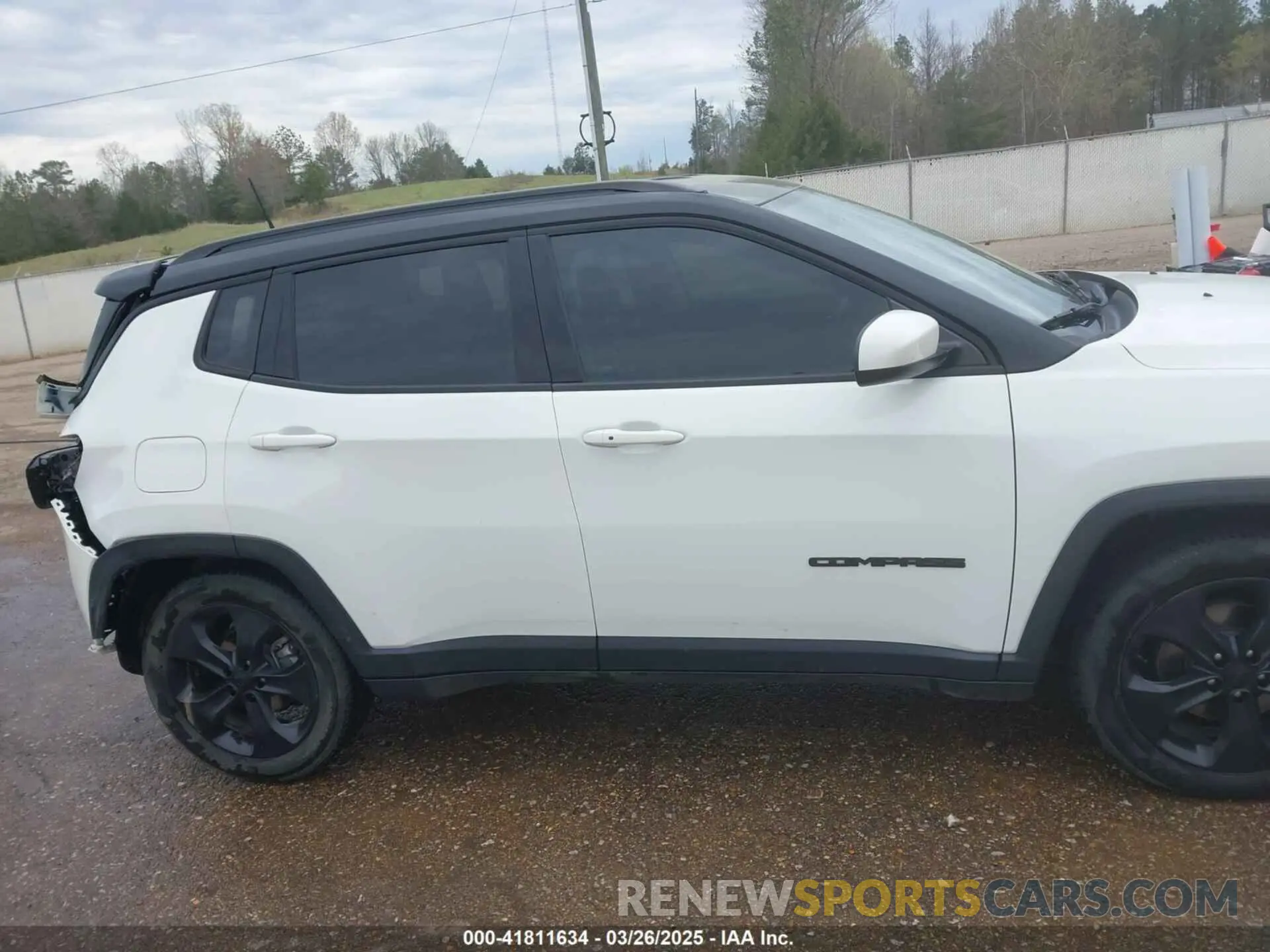13 Photograph of a damaged car 3C4NJCBB9LT118042 JEEP COMPASS 2020