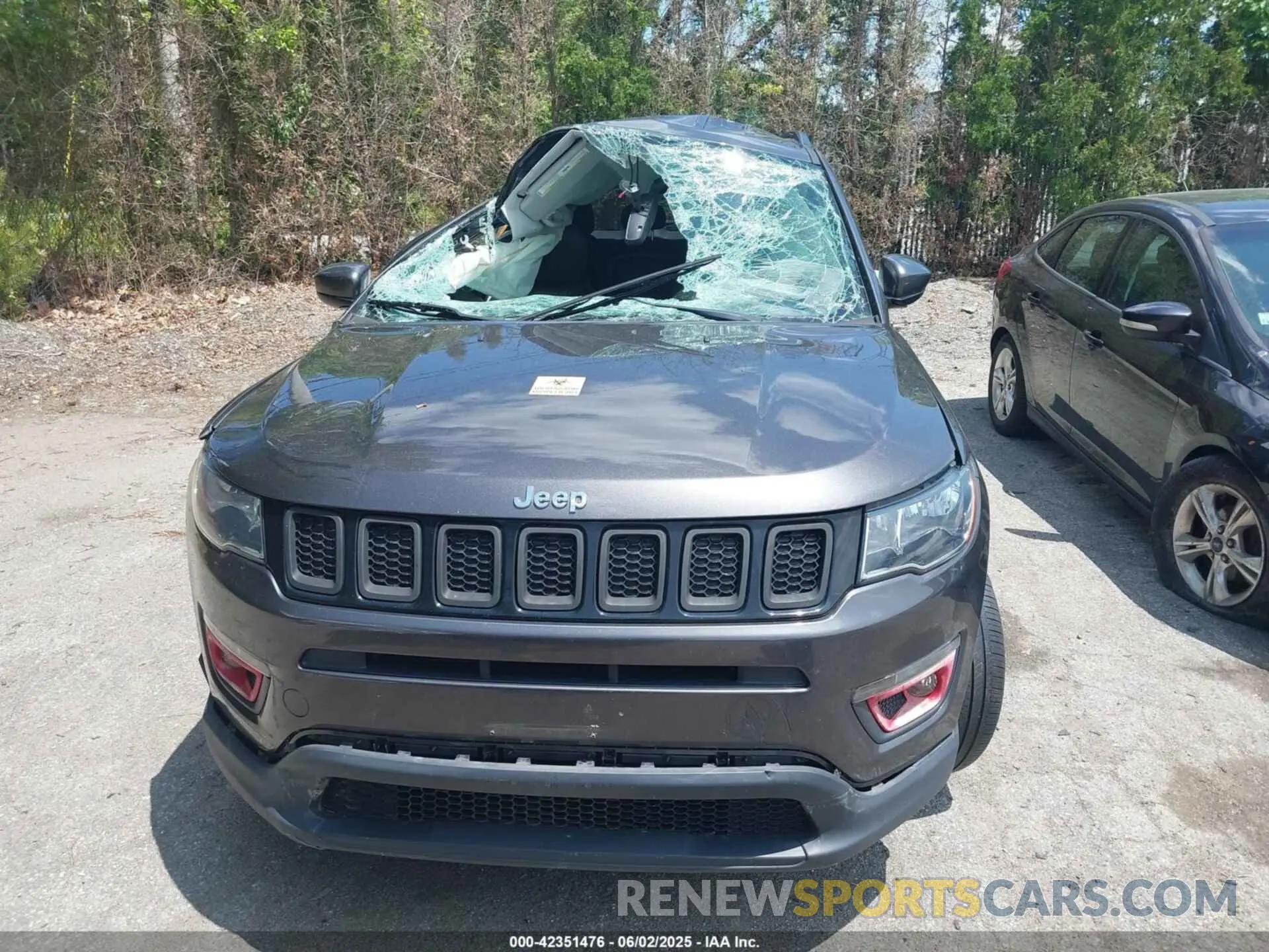 11 Photograph of a damaged car 3C4NJCBB9LT162087 JEEP COMPASS 2020