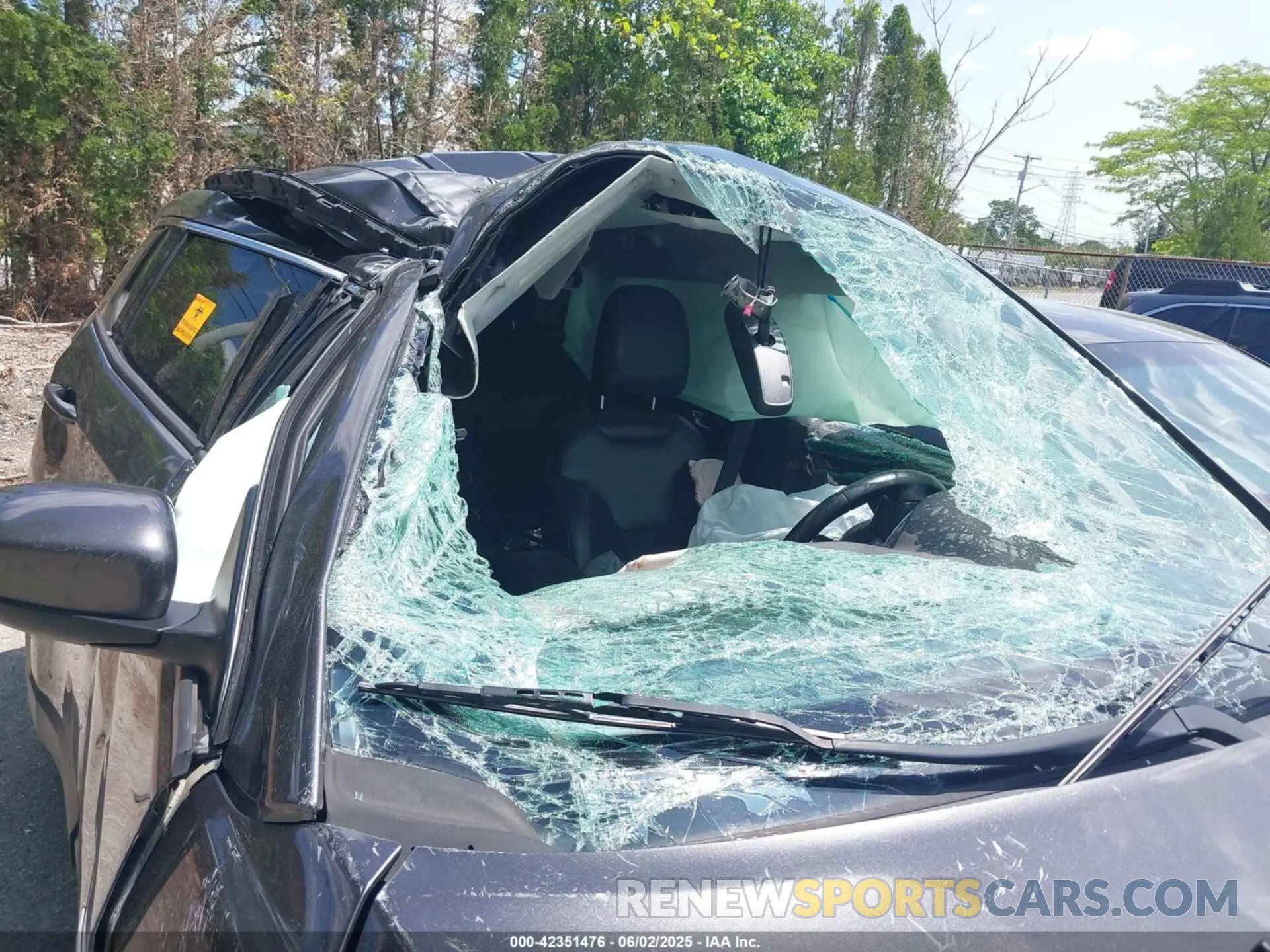 16 Photograph of a damaged car 3C4NJCBB9LT162087 JEEP COMPASS 2020