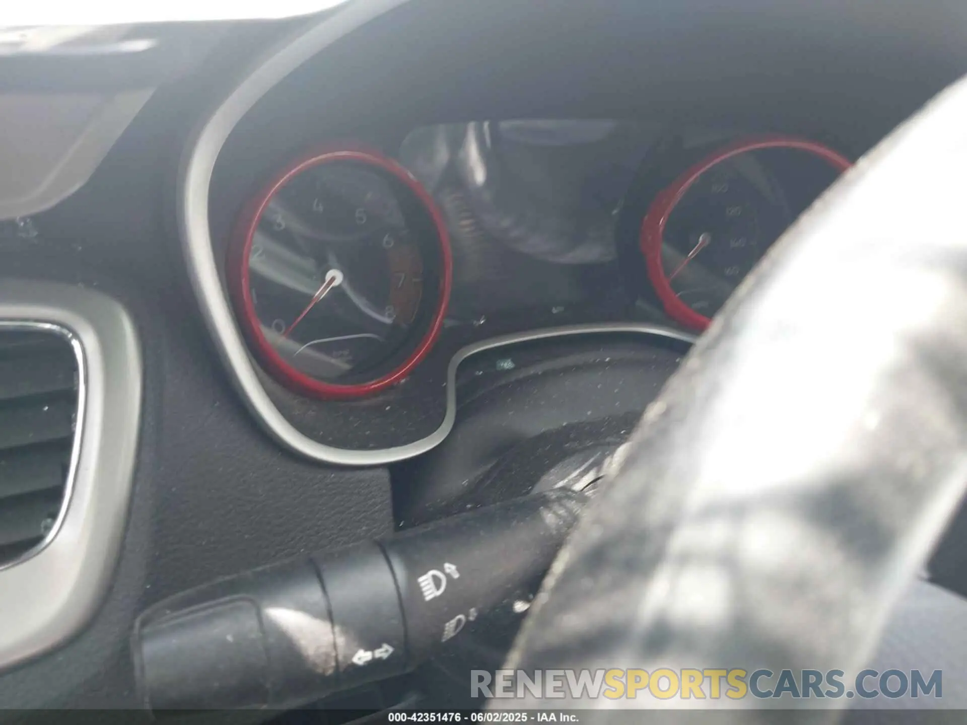 7 Photograph of a damaged car 3C4NJCBB9LT162087 JEEP COMPASS 2020