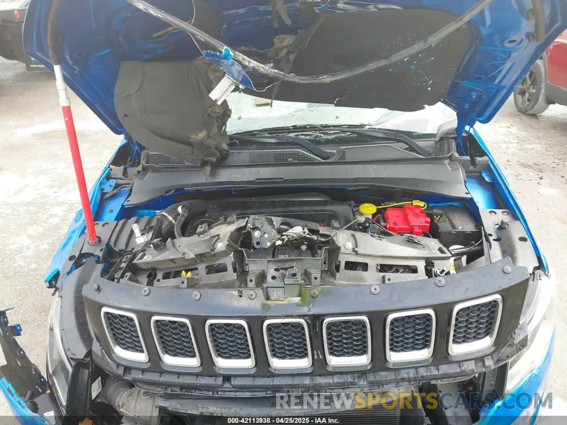 10 Photograph of a damaged car 3C4NJCBB9LT236642 JEEP COMPASS 2020