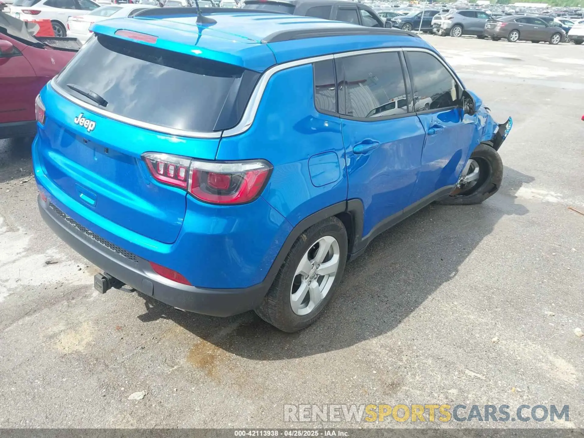 4 Photograph of a damaged car 3C4NJCBB9LT236642 JEEP COMPASS 2020
