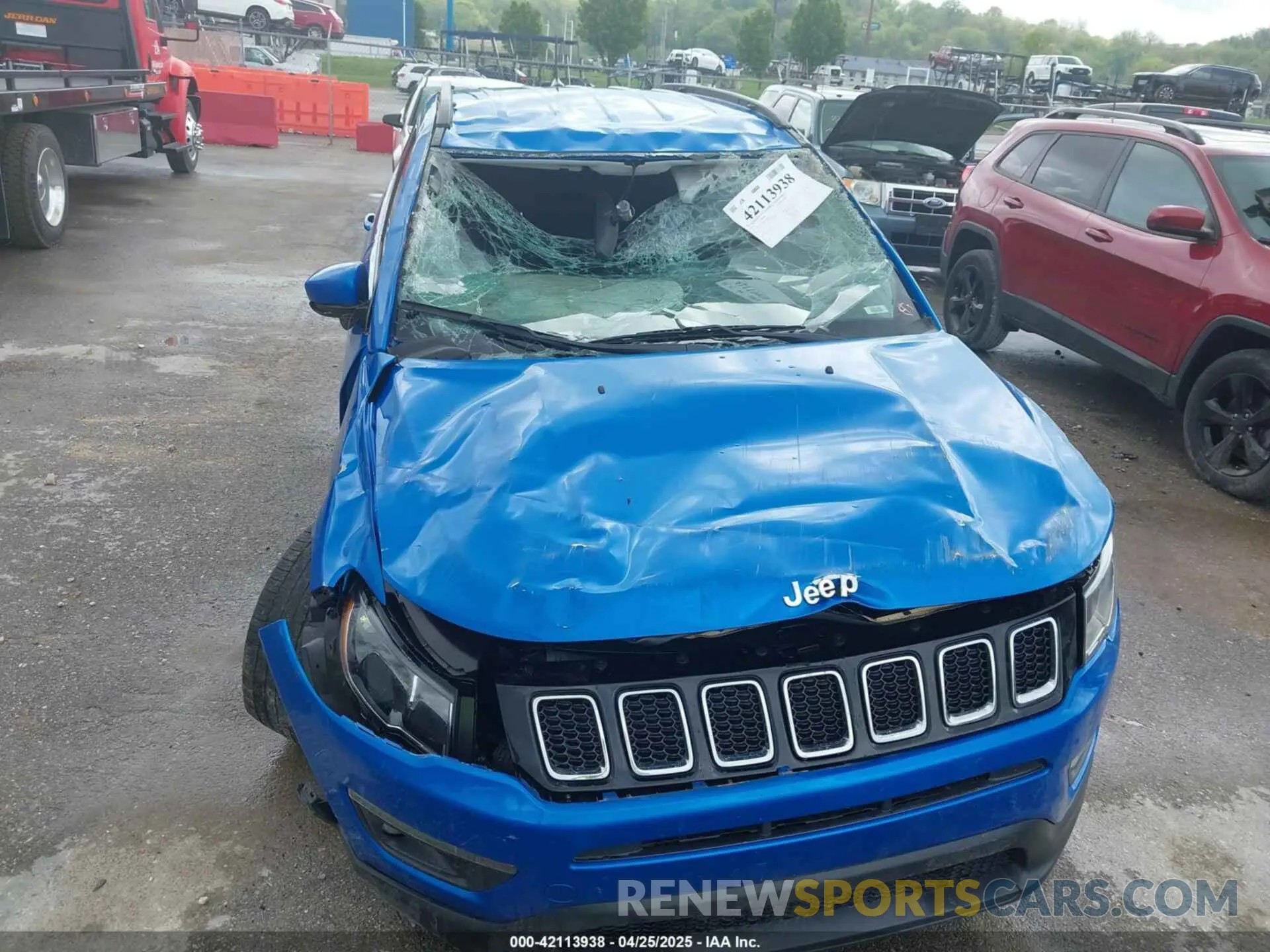 6 Photograph of a damaged car 3C4NJCBB9LT236642 JEEP COMPASS 2020
