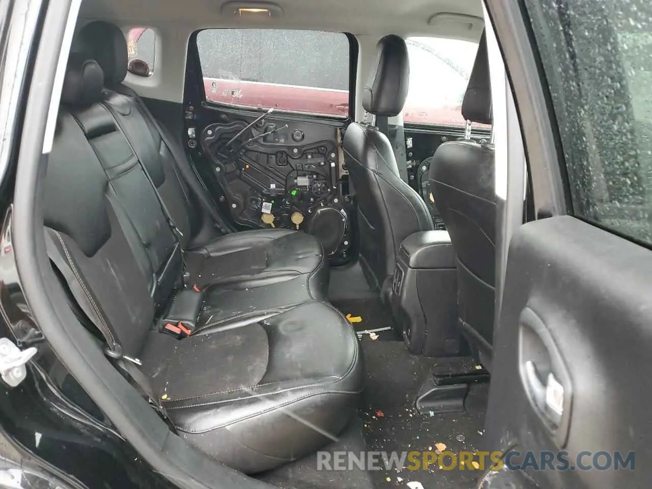 10 Photograph of a damaged car 3C4NJCBBXLT108507 JEEP COMPASS 2020