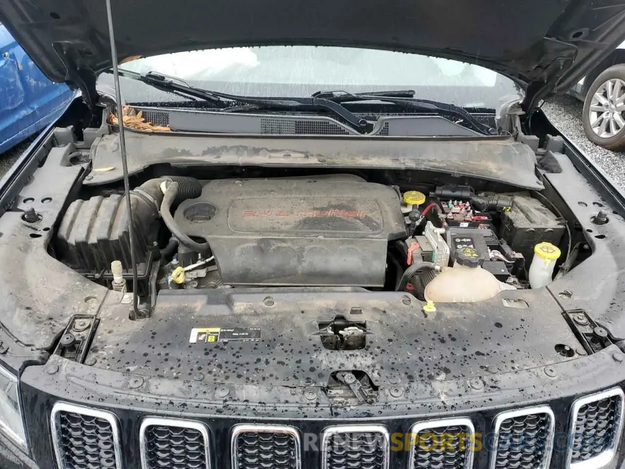 11 Photograph of a damaged car 3C4NJCBBXLT153012 JEEP COMPASS 2020