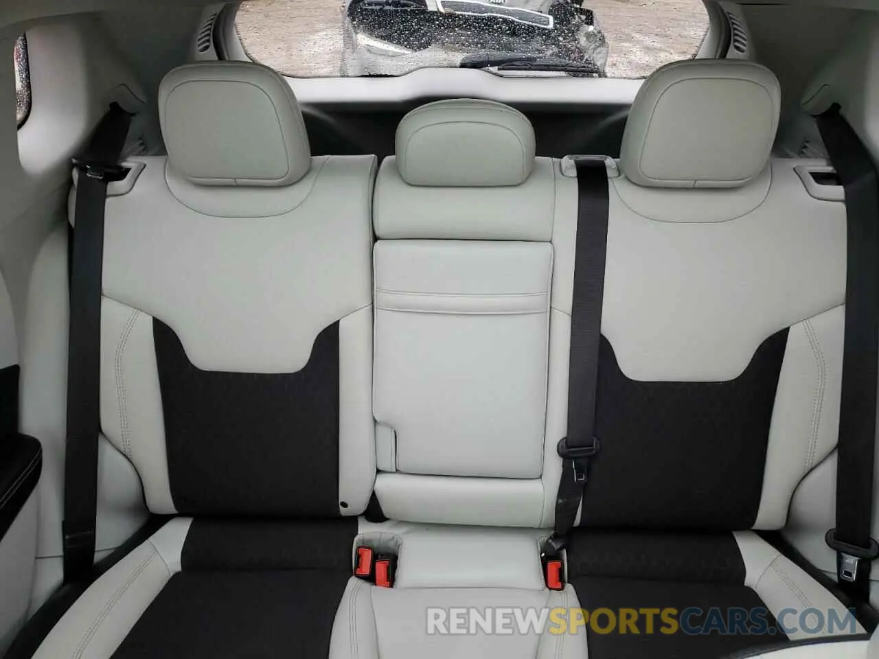 10 Photograph of a damaged car 3C4NJCBBXLT158971 JEEP COMPASS 2020