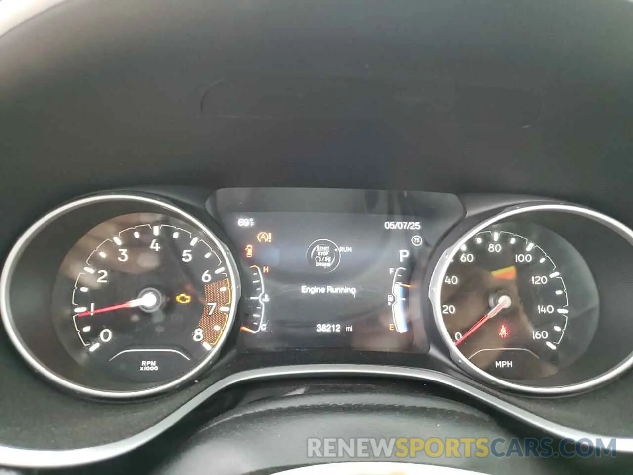 9 Photograph of a damaged car 3C4NJCBBXLT158971 JEEP COMPASS 2020