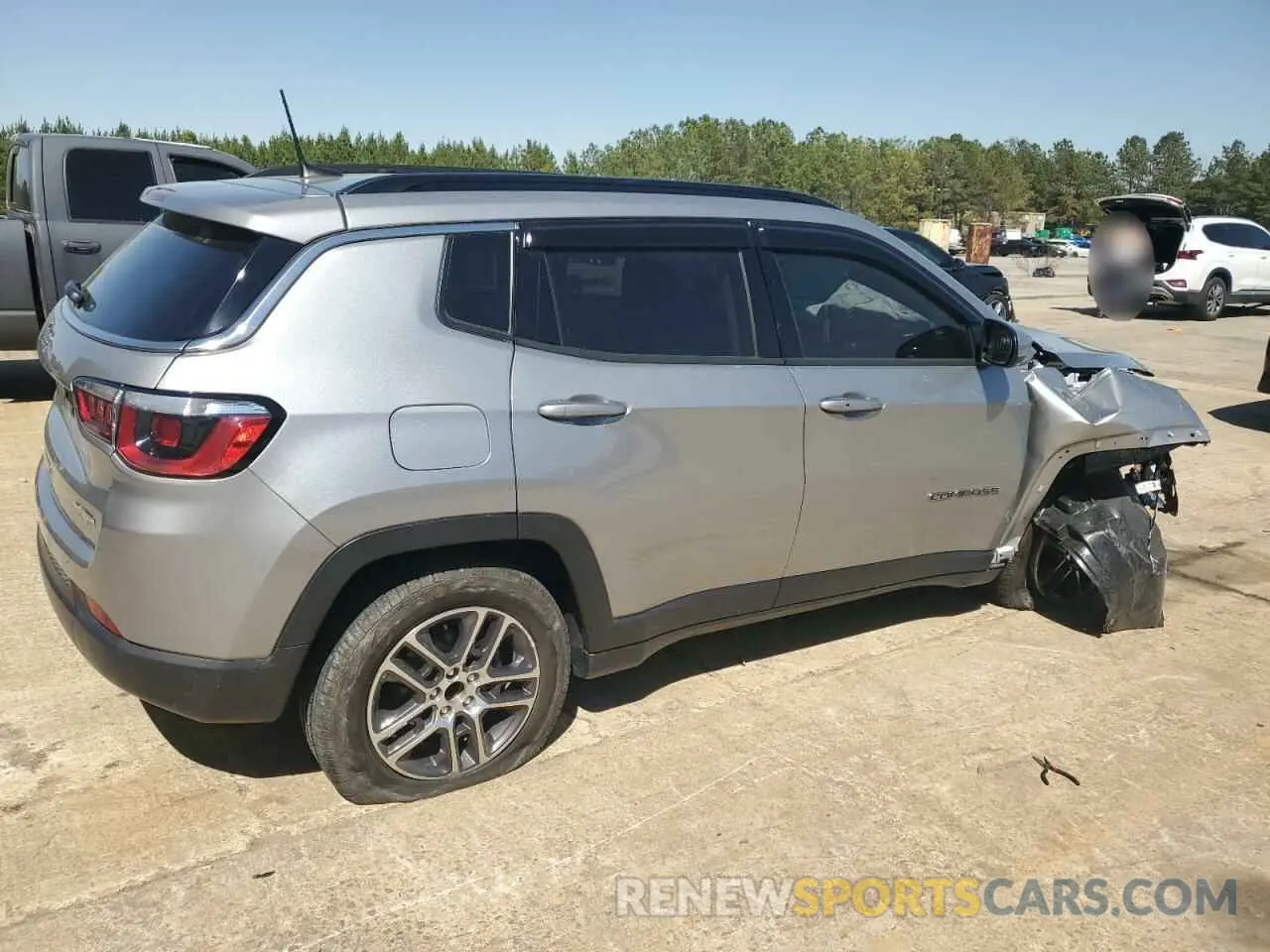 3 Photograph of a damaged car 3C4NJCBBXLT205996 JEEP COMPASS 2020