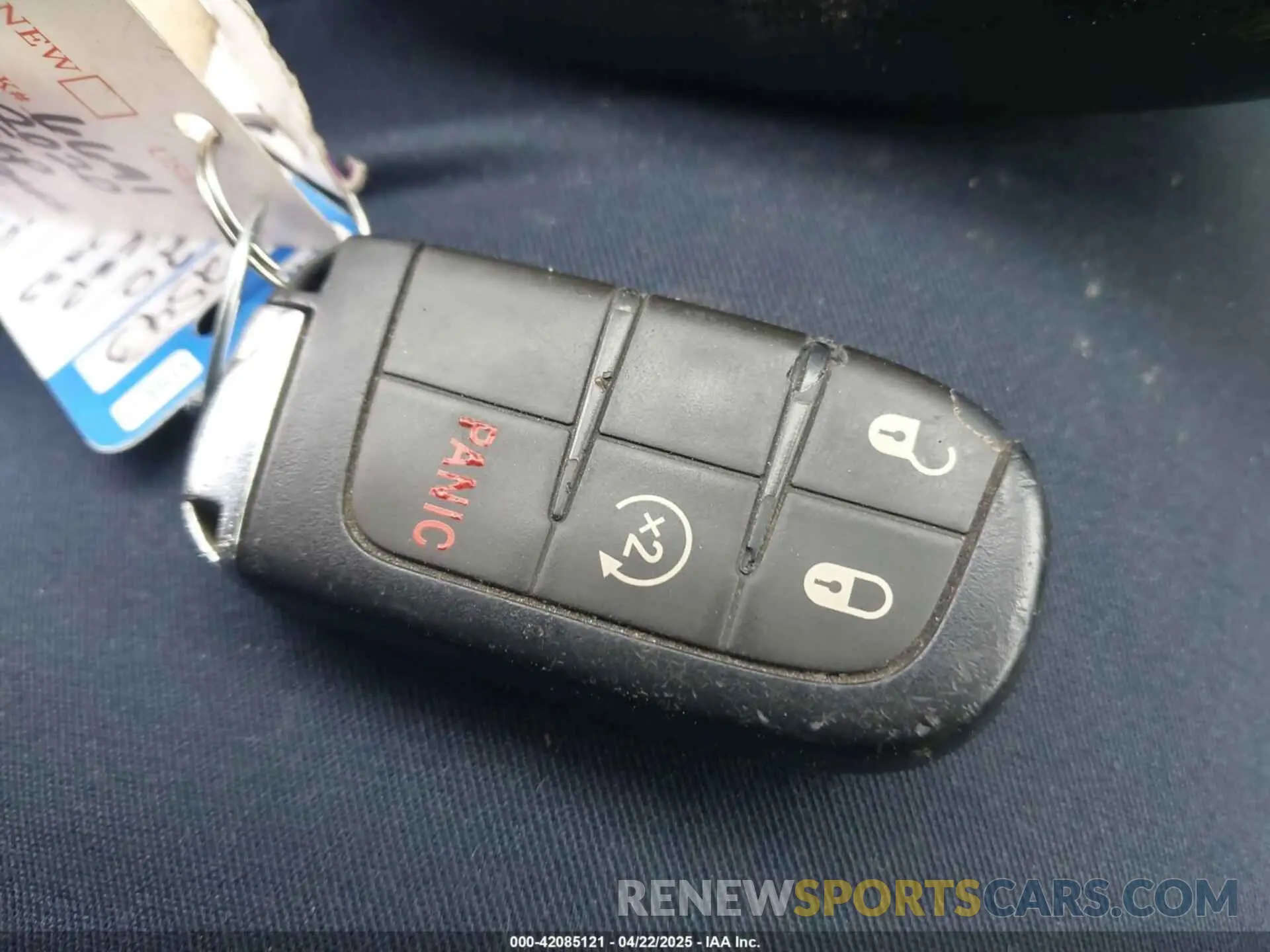 11 Photograph of a damaged car 3C4NJCCB0LT128635 JEEP COMPASS 2020