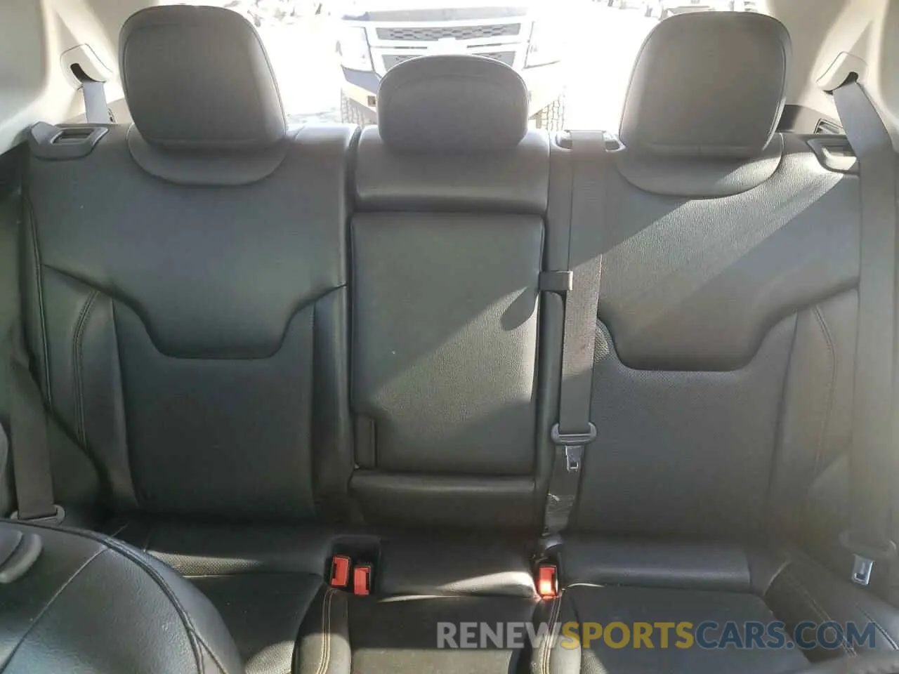 10 Photograph of a damaged car 3C4NJCCB0LT229707 JEEP COMPASS 2020