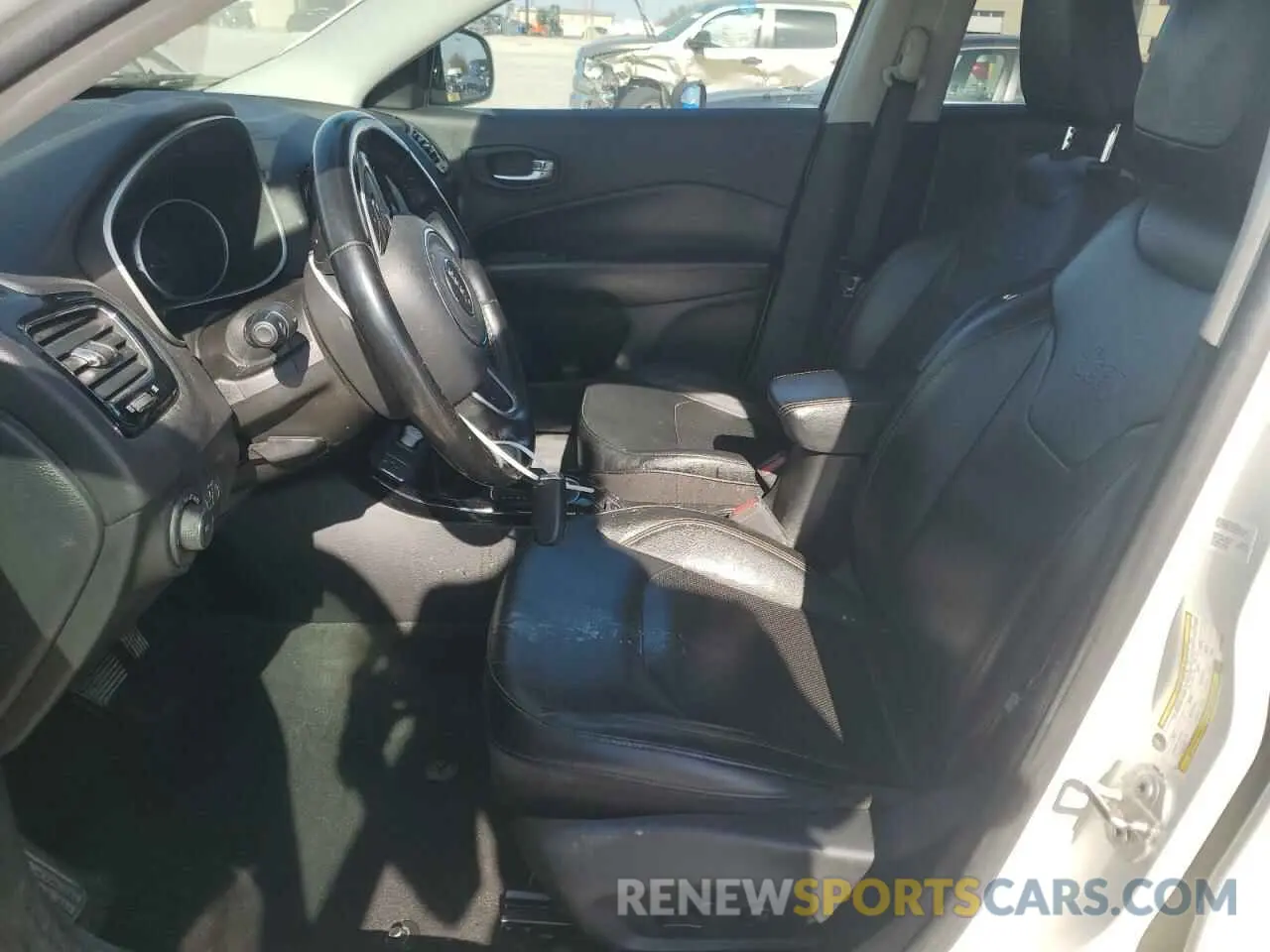 7 Photograph of a damaged car 3C4NJCCB0LT229707 JEEP COMPASS 2020