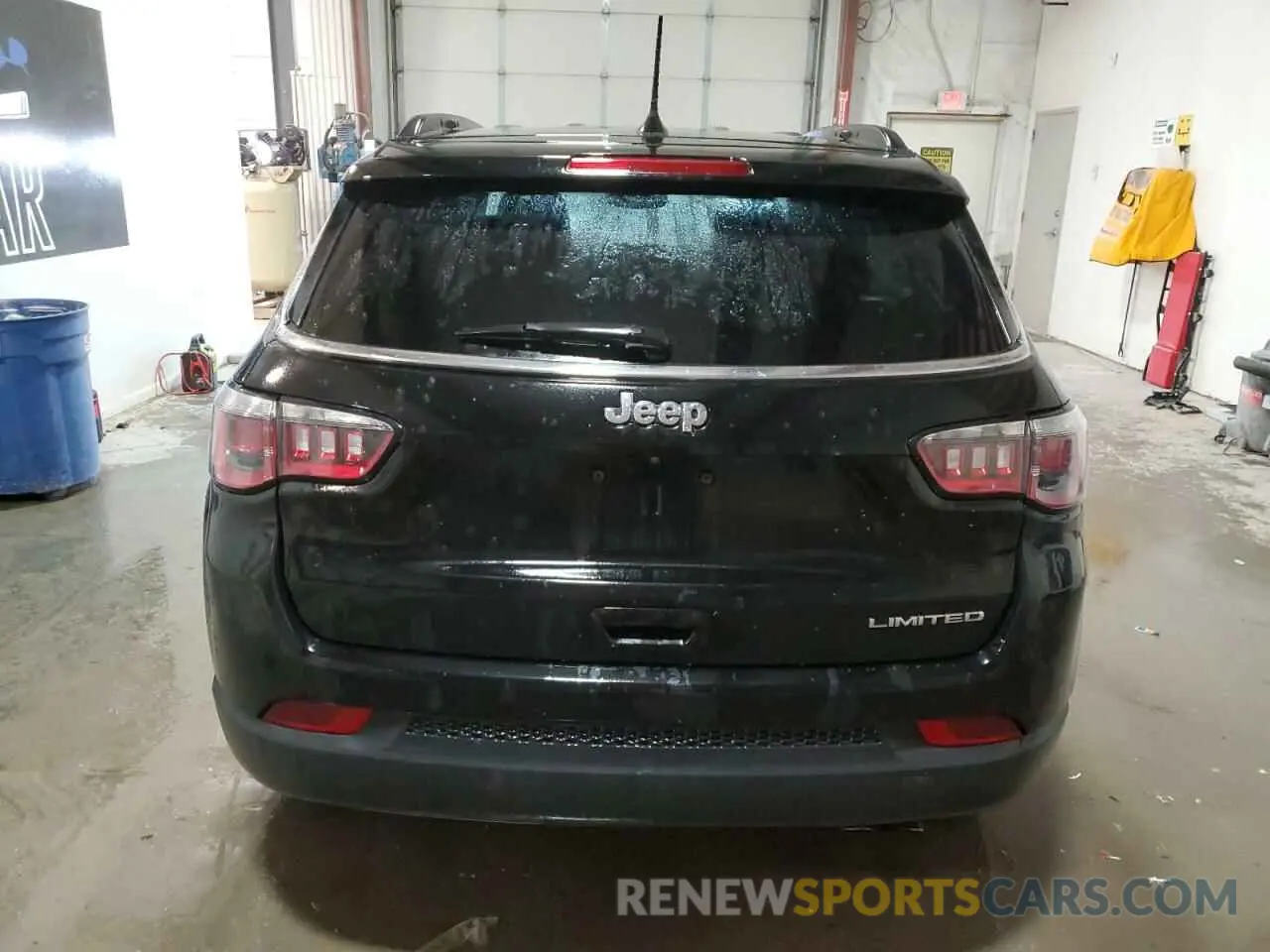 6 Photograph of a damaged car 3C4NJCCB0LT229724 JEEP COMPASS 2020