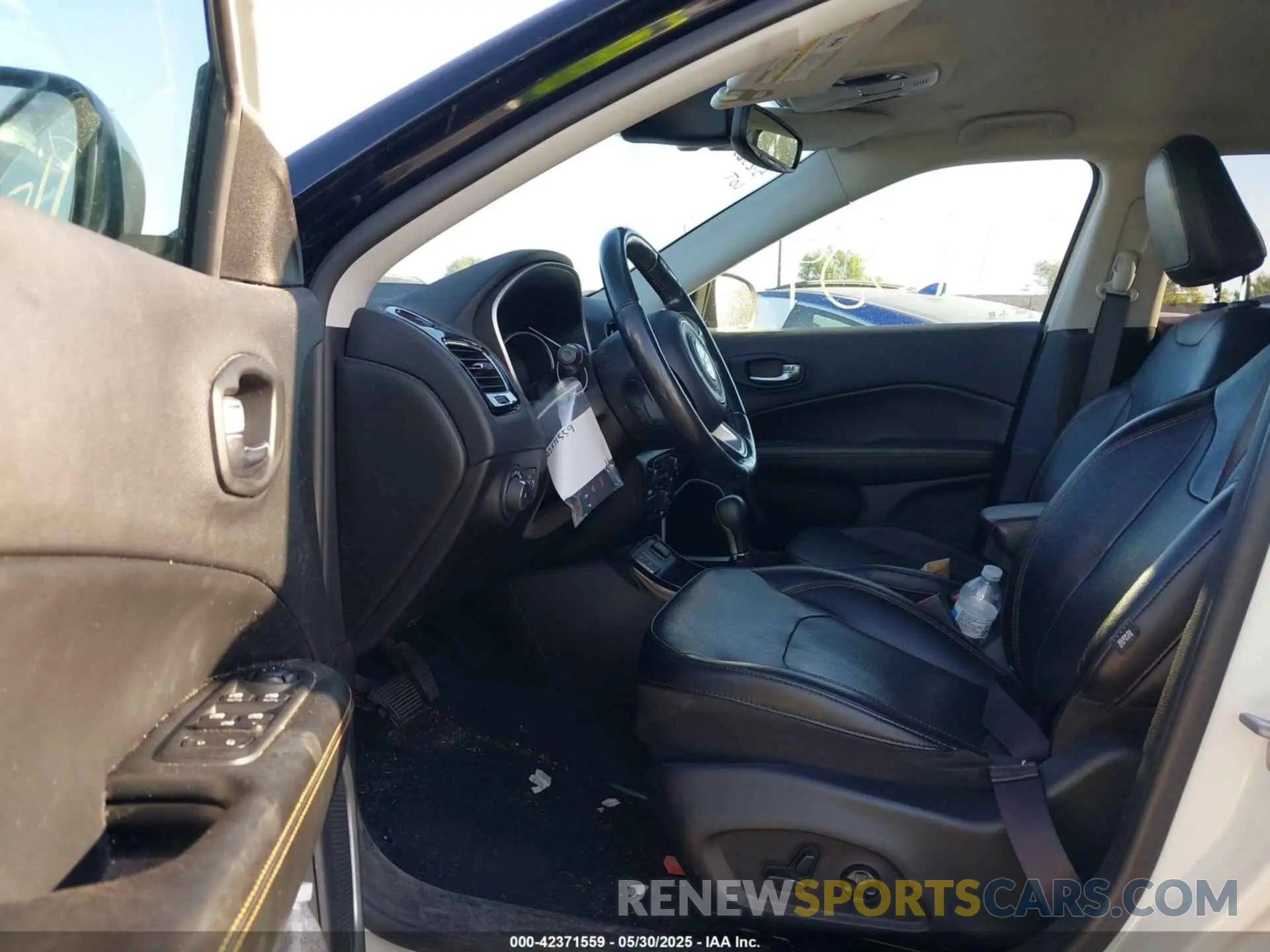5 Photograph of a damaged car 3C4NJCCB2LT114607 JEEP COMPASS 2020