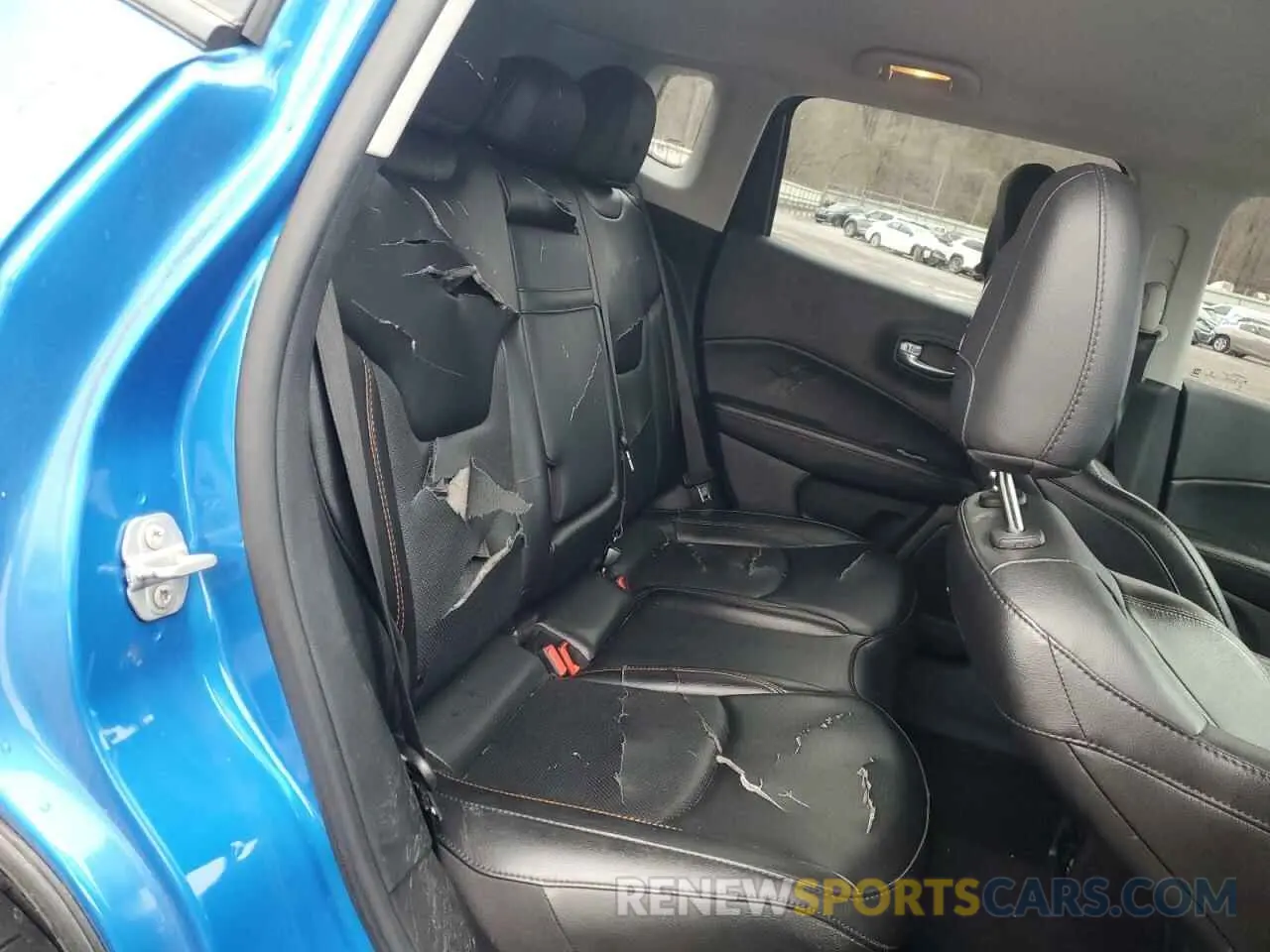 11 Photograph of a damaged car 3C4NJCCB2LT114672 JEEP COMPASS 2020