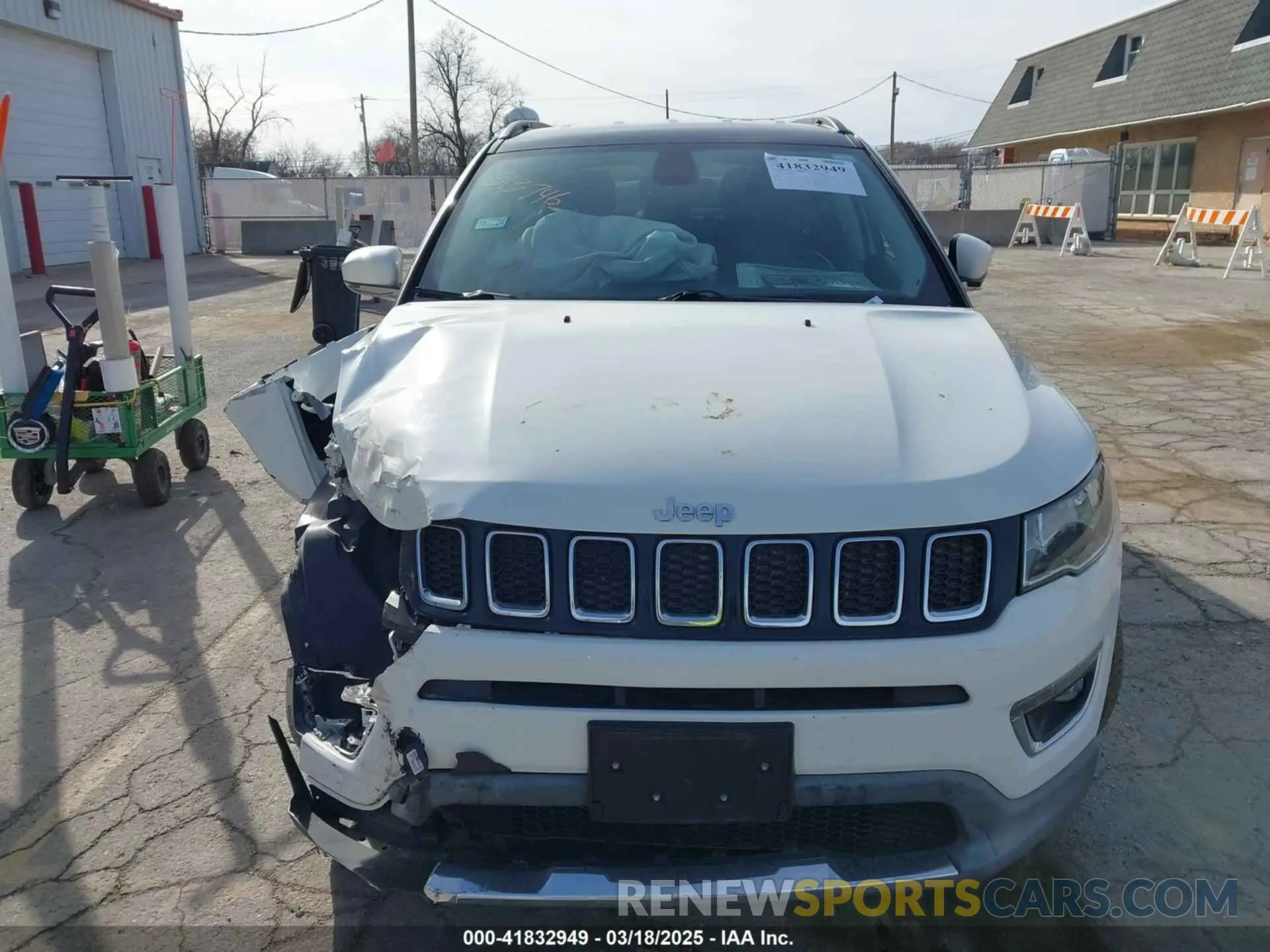 11 Photograph of a damaged car 3C4NJCCB2LT247237 JEEP COMPASS 2020