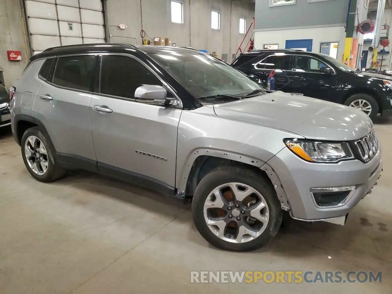4 Photograph of a damaged car 3C4NJCCB4LT194010 JEEP COMPASS 2020