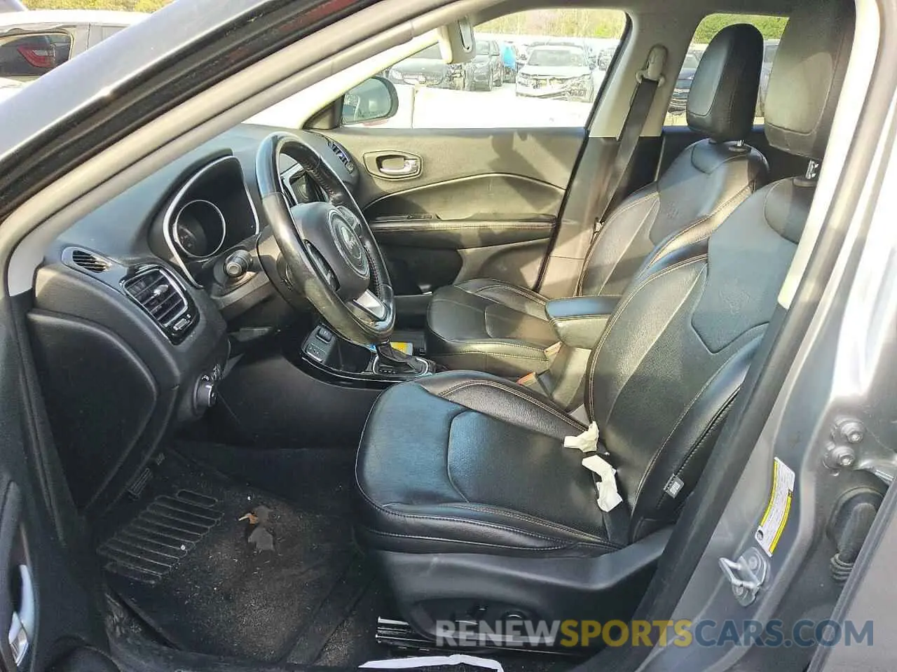 7 Photograph of a damaged car 3C4NJCCB4LT211159 JEEP COMPASS 2020