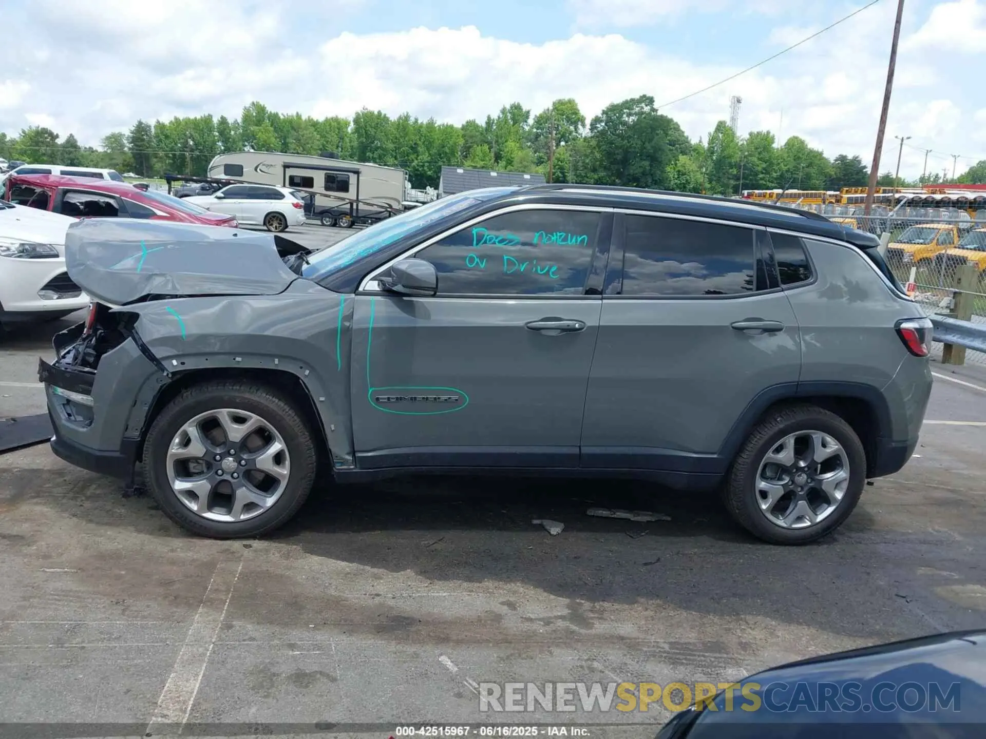 15 Photograph of a damaged car 3C4NJCCB5LT198373 JEEP COMPASS 2020