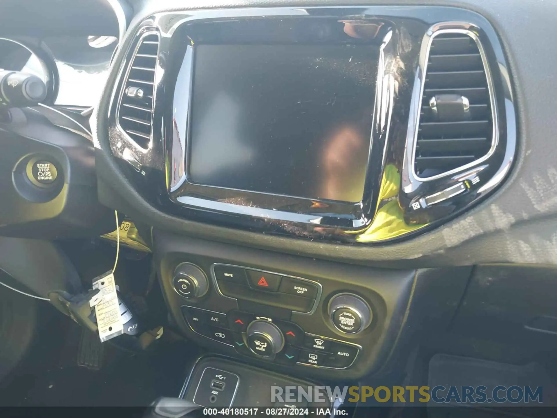 21 Photograph of a damaged car 3C4NJCCB7LT170817 JEEP COMPASS 2020
