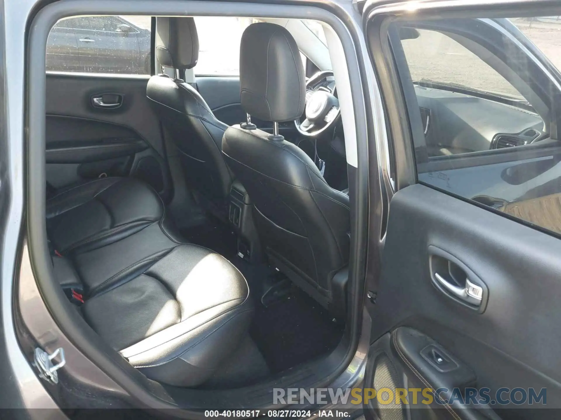 8 Photograph of a damaged car 3C4NJCCB7LT170817 JEEP COMPASS 2020