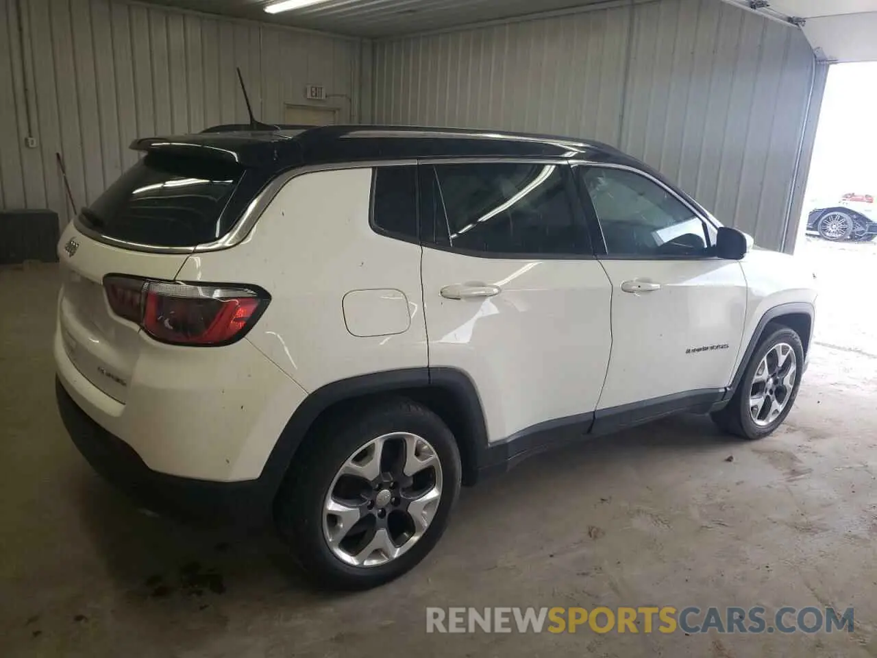 3 Photograph of a damaged car 3C4NJCCB7LT211415 JEEP COMPASS 2020