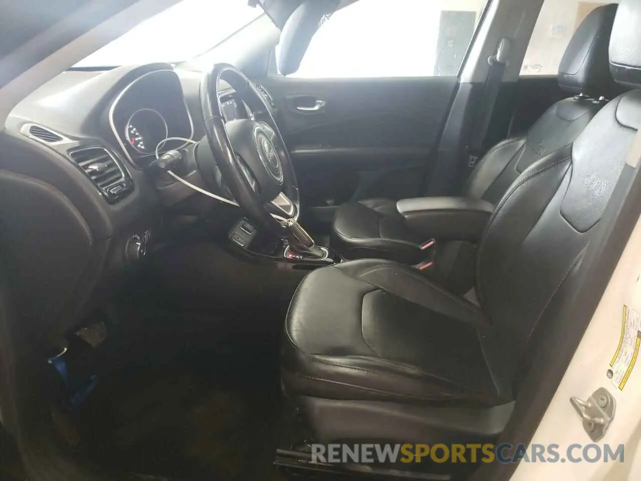 7 Photograph of a damaged car 3C4NJCCB7LT211415 JEEP COMPASS 2020