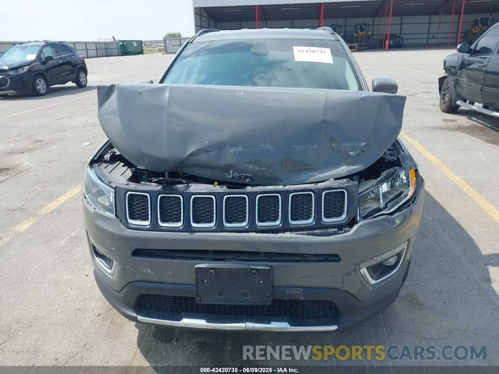 12 Photograph of a damaged car 3C4NJCCB8LT128866 JEEP COMPASS 2020