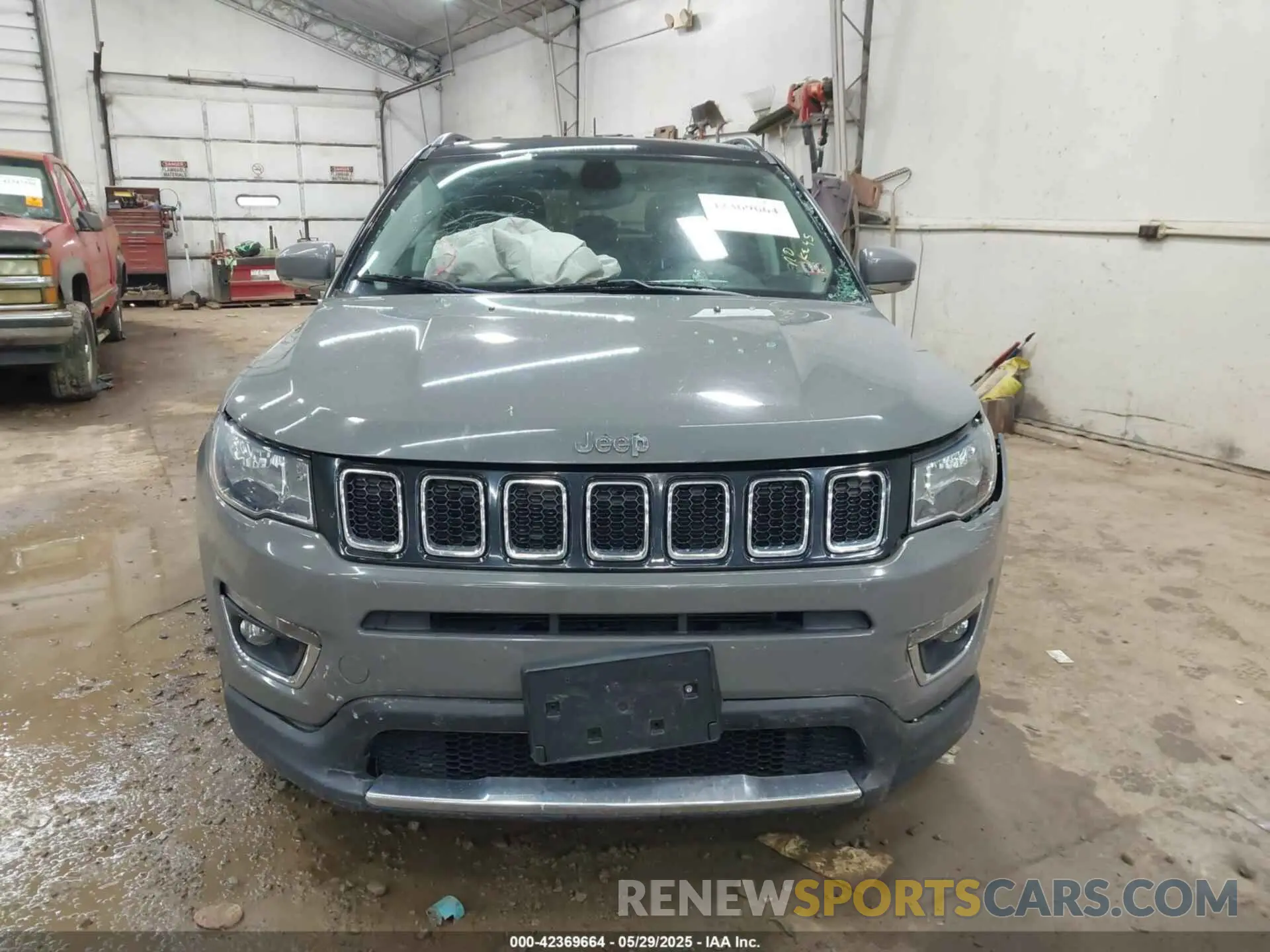12 Photograph of a damaged car 3C4NJCCB9LT108111 JEEP COMPASS 2020