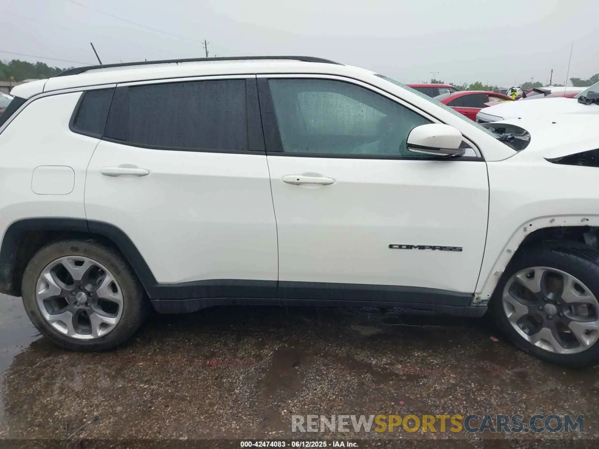 12 Photograph of a damaged car 3C4NJCCB9LT179695 JEEP COMPASS 2020