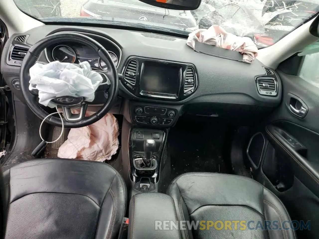 8 Photograph of a damaged car 3C4NJCCBXLT187577 JEEP COMPASS 2020
