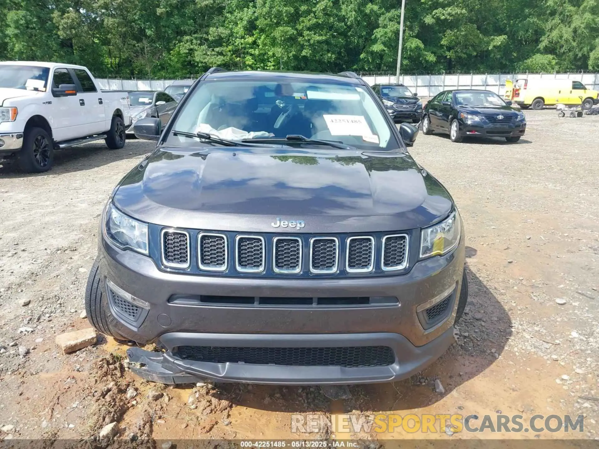 12 Photograph of a damaged car 3C4NJDAB0LT149235 JEEP COMPASS 2020