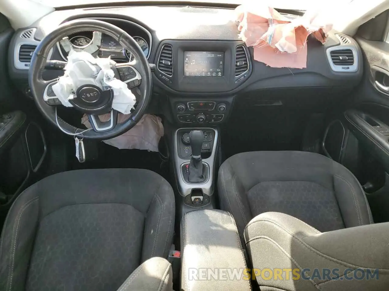 8 Photograph of a damaged car 3C4NJDAB1LT132704 JEEP COMPASS 2020
