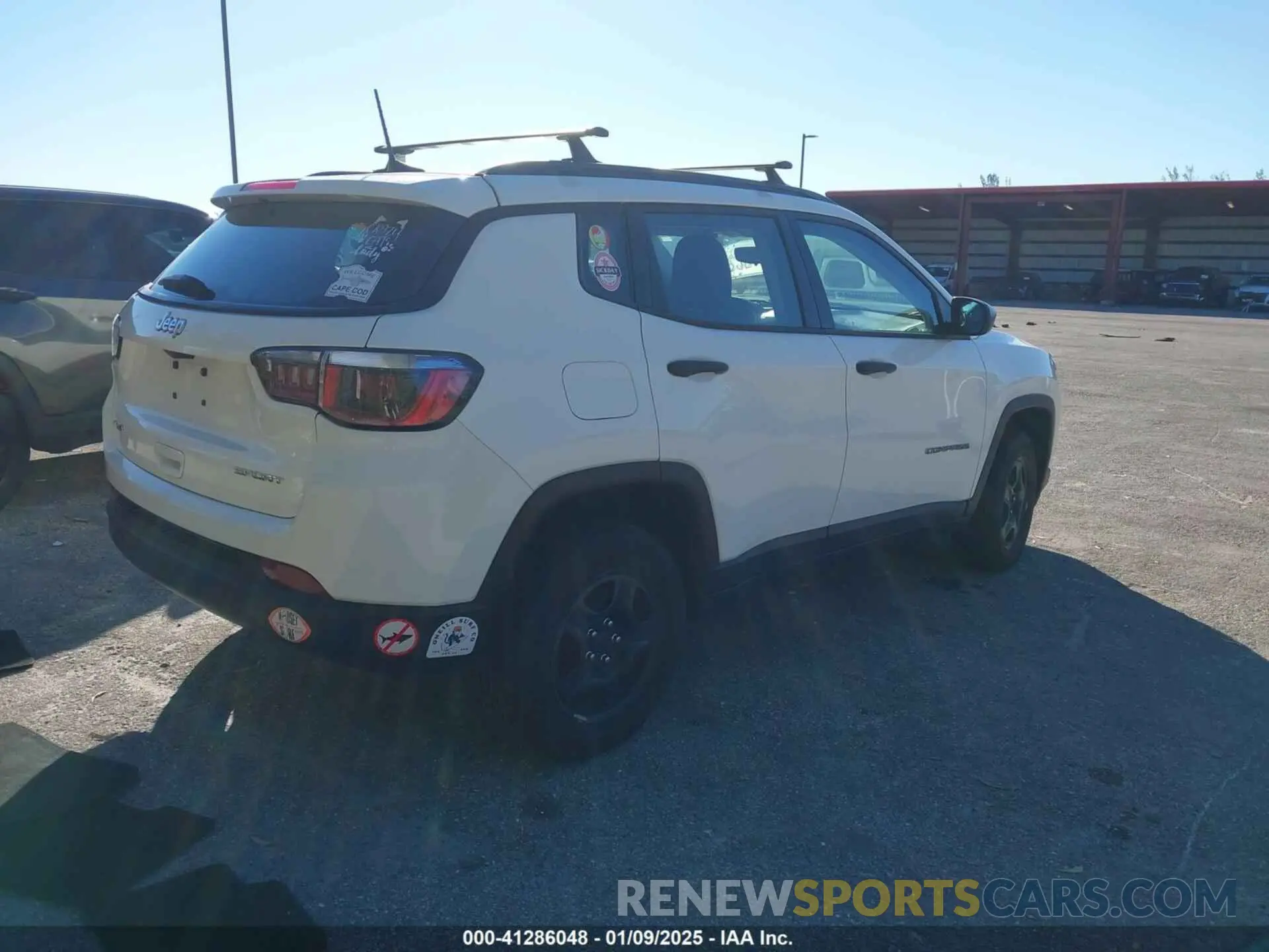 4 Photograph of a damaged car 3C4NJDAB3LT210111 JEEP COMPASS 2020