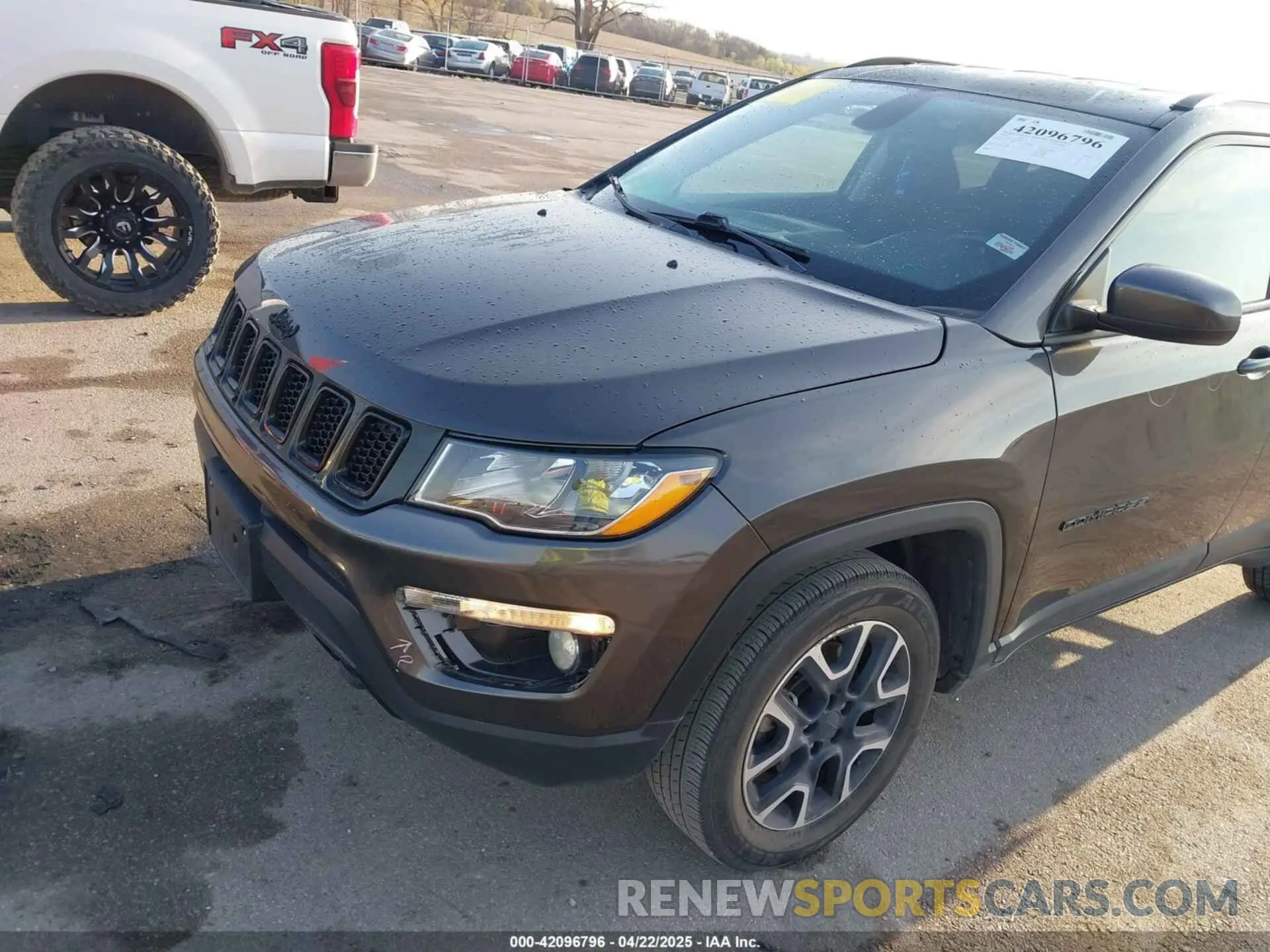 22 Photograph of a damaged car 3C4NJDAB3LT224171 JEEP COMPASS 2020