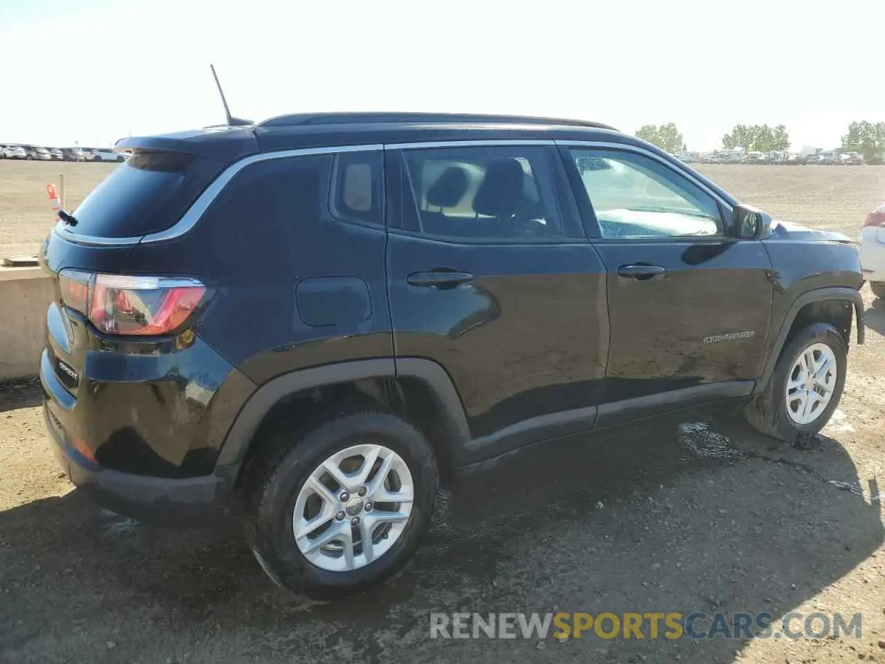 3 Photograph of a damaged car 3C4NJDAB6LT144069 JEEP COMPASS 2020
