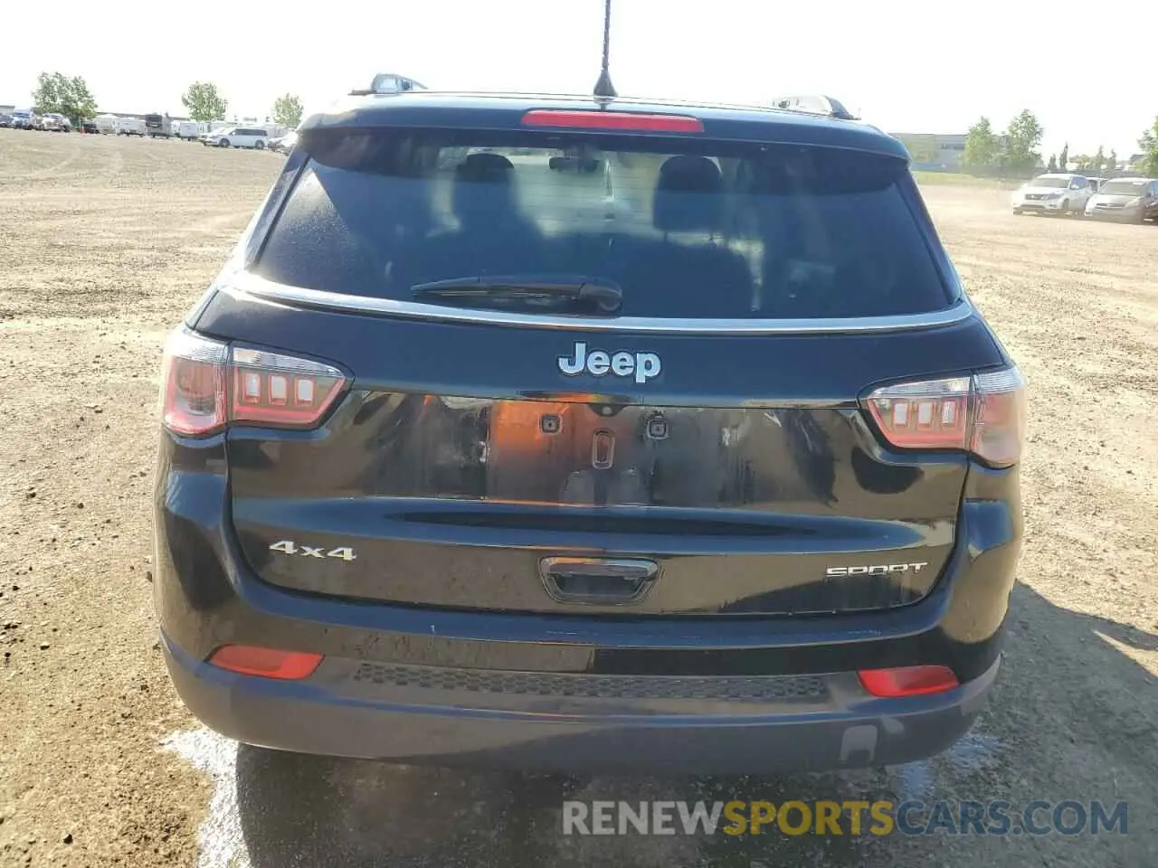 6 Photograph of a damaged car 3C4NJDAB6LT144069 JEEP COMPASS 2020