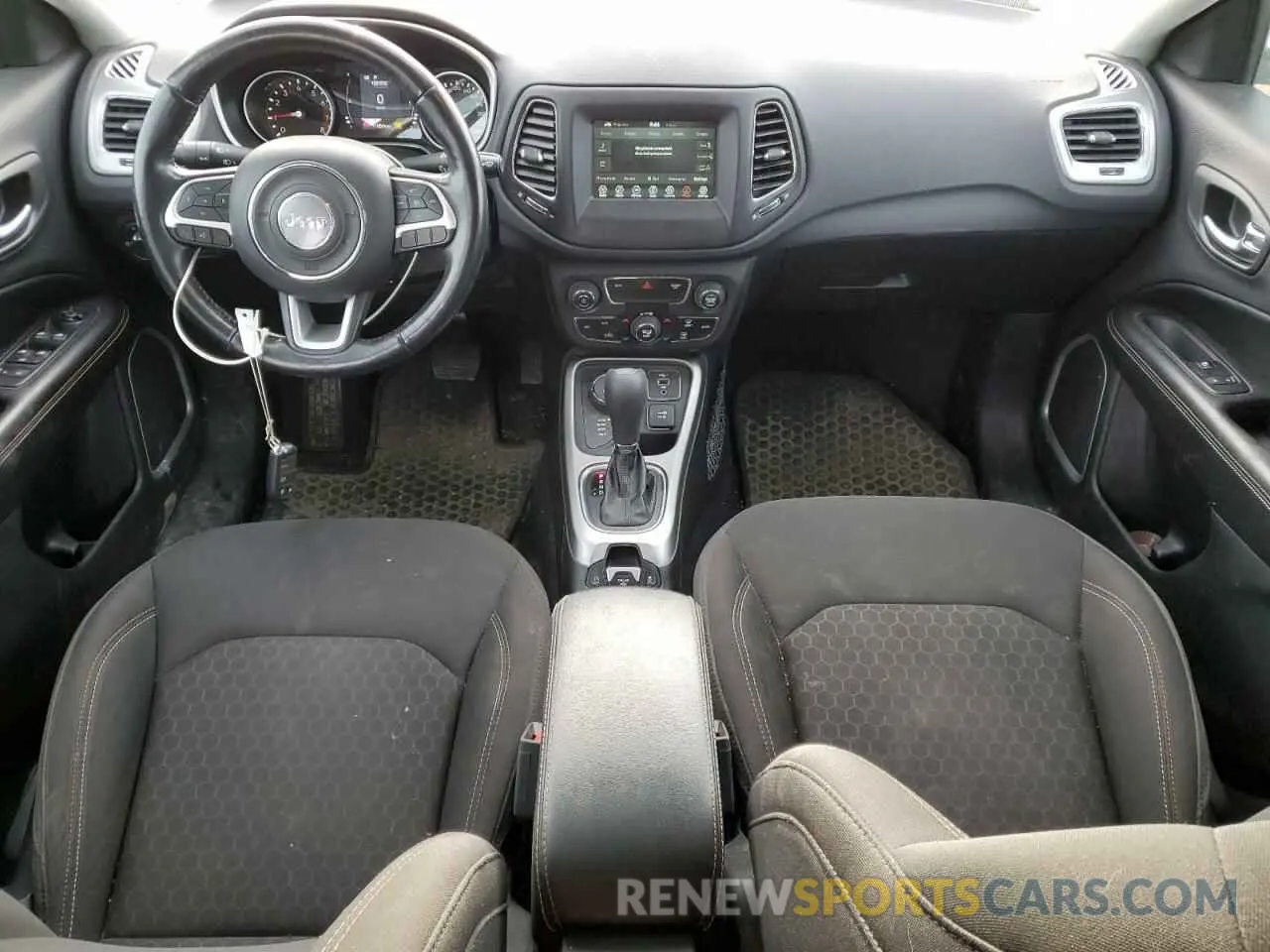 8 Photograph of a damaged car 3C4NJDAB6LT144069 JEEP COMPASS 2020