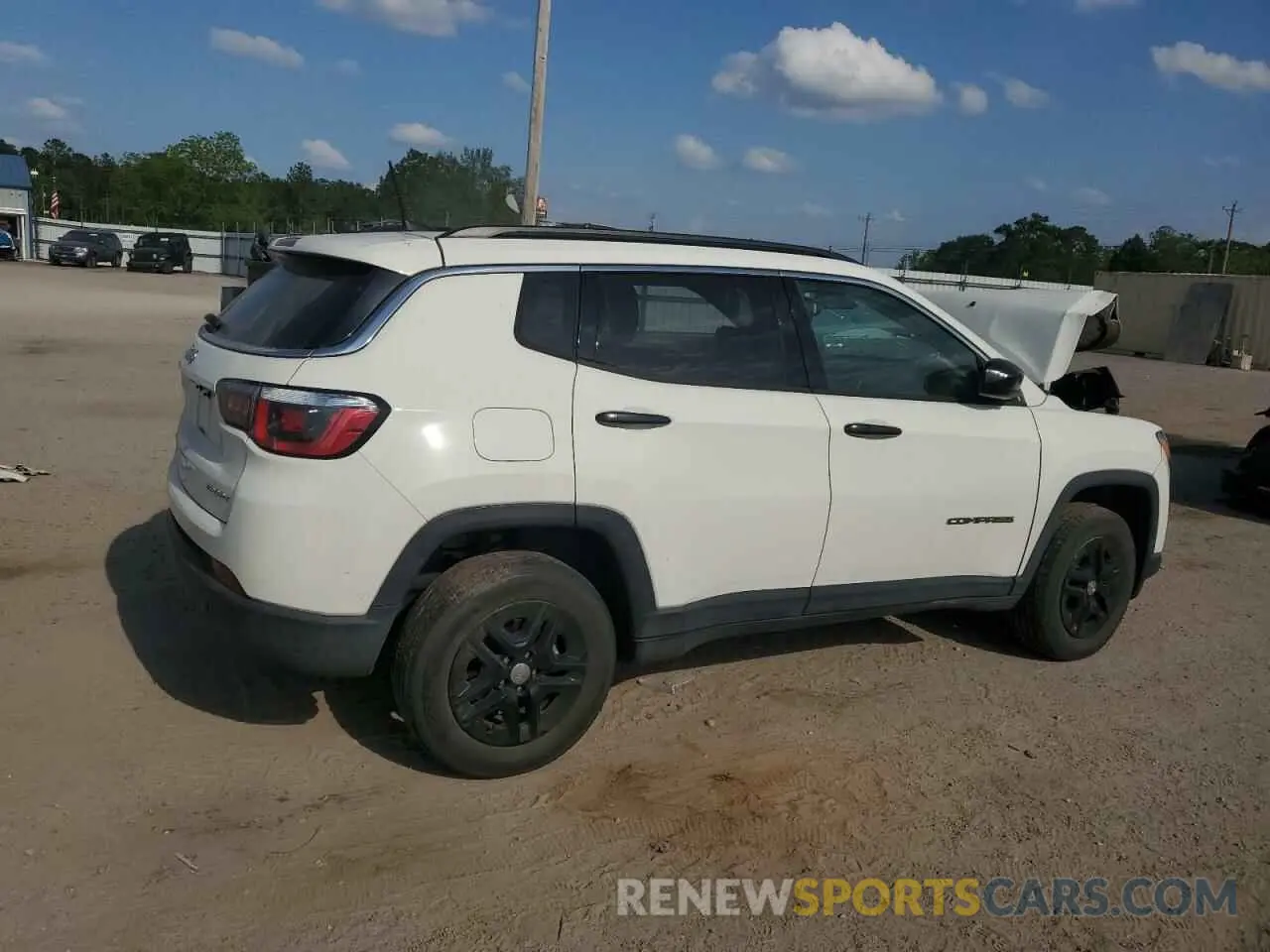 3 Photograph of a damaged car 3C4NJDAB8LT105015 JEEP COMPASS 2020