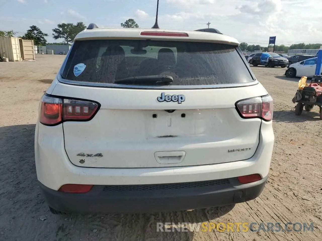 6 Photograph of a damaged car 3C4NJDAB8LT105015 JEEP COMPASS 2020