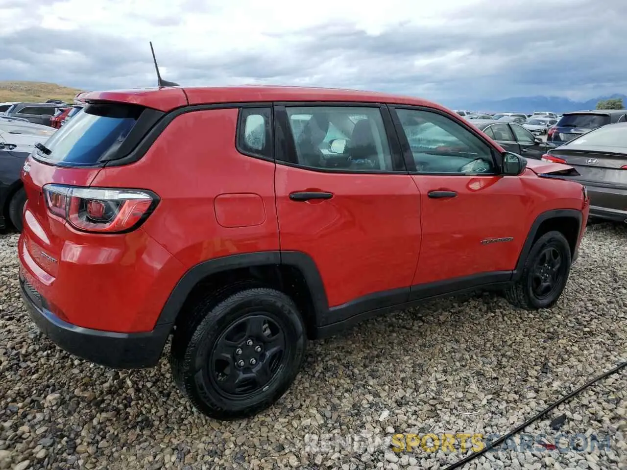 3 Photograph of a damaged car 3C4NJDAB9LT137584 JEEP COMPASS 2020