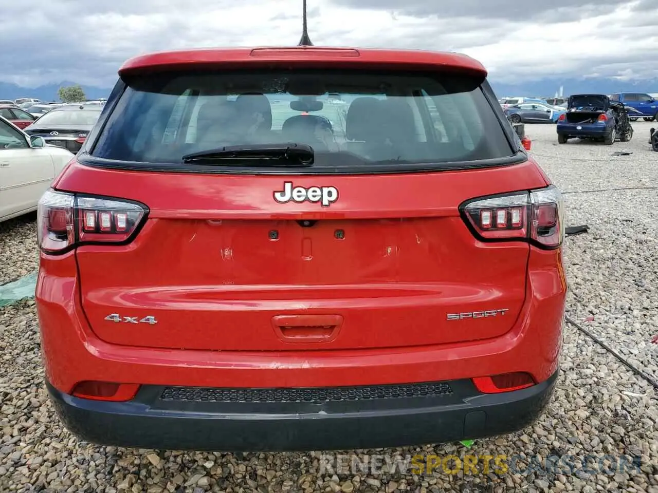 6 Photograph of a damaged car 3C4NJDAB9LT137584 JEEP COMPASS 2020