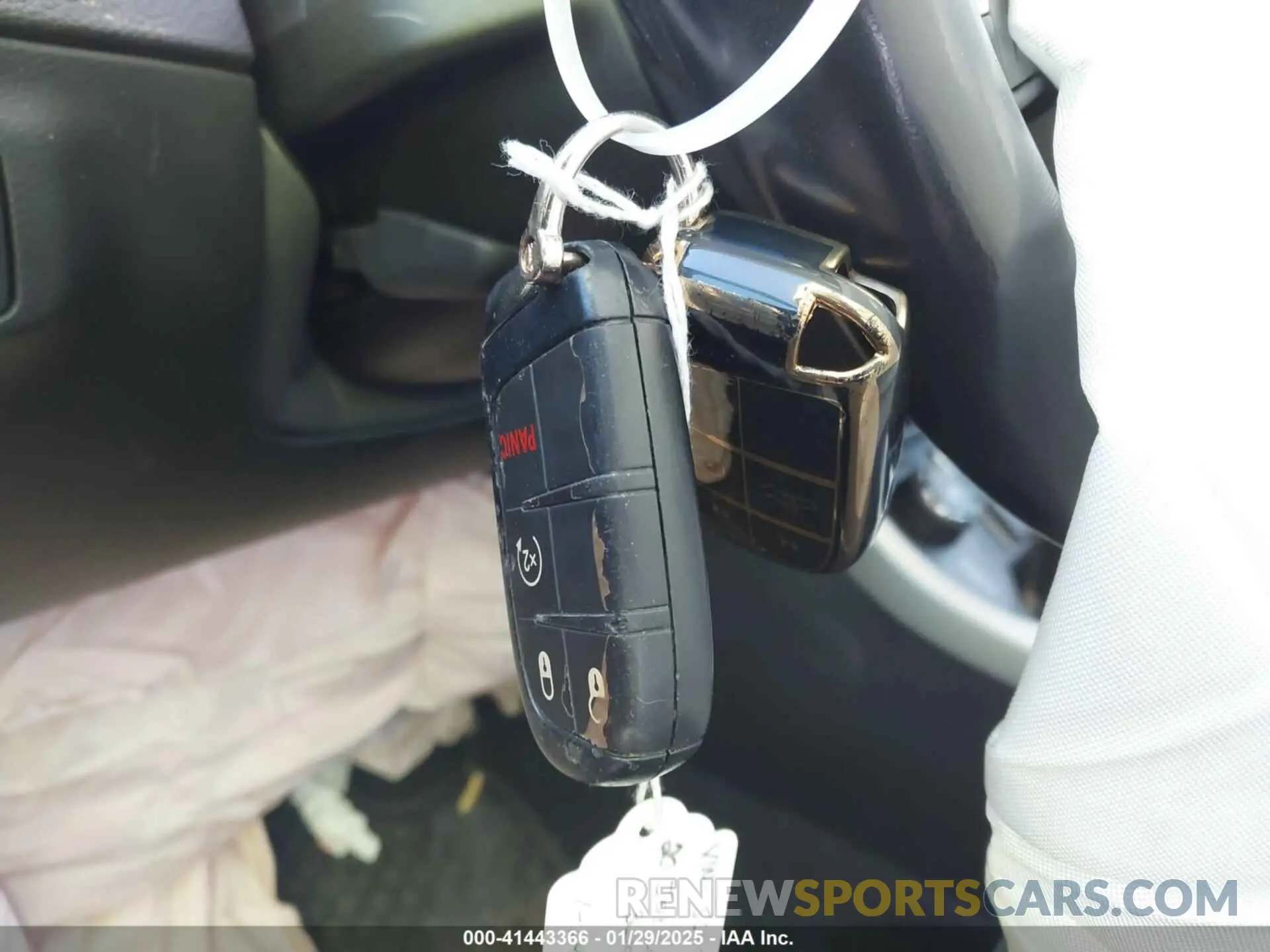 11 Photograph of a damaged car 3C4NJDABXLT156953 JEEP COMPASS 2020