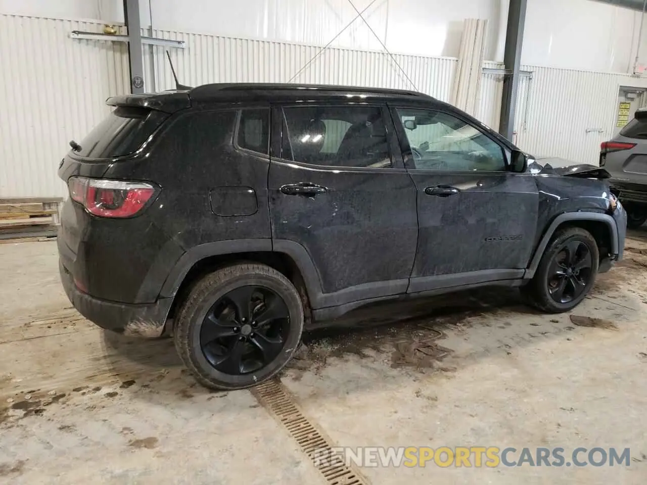 3 Photograph of a damaged car 3C4NJDBB0LT100664 JEEP COMPASS 2020