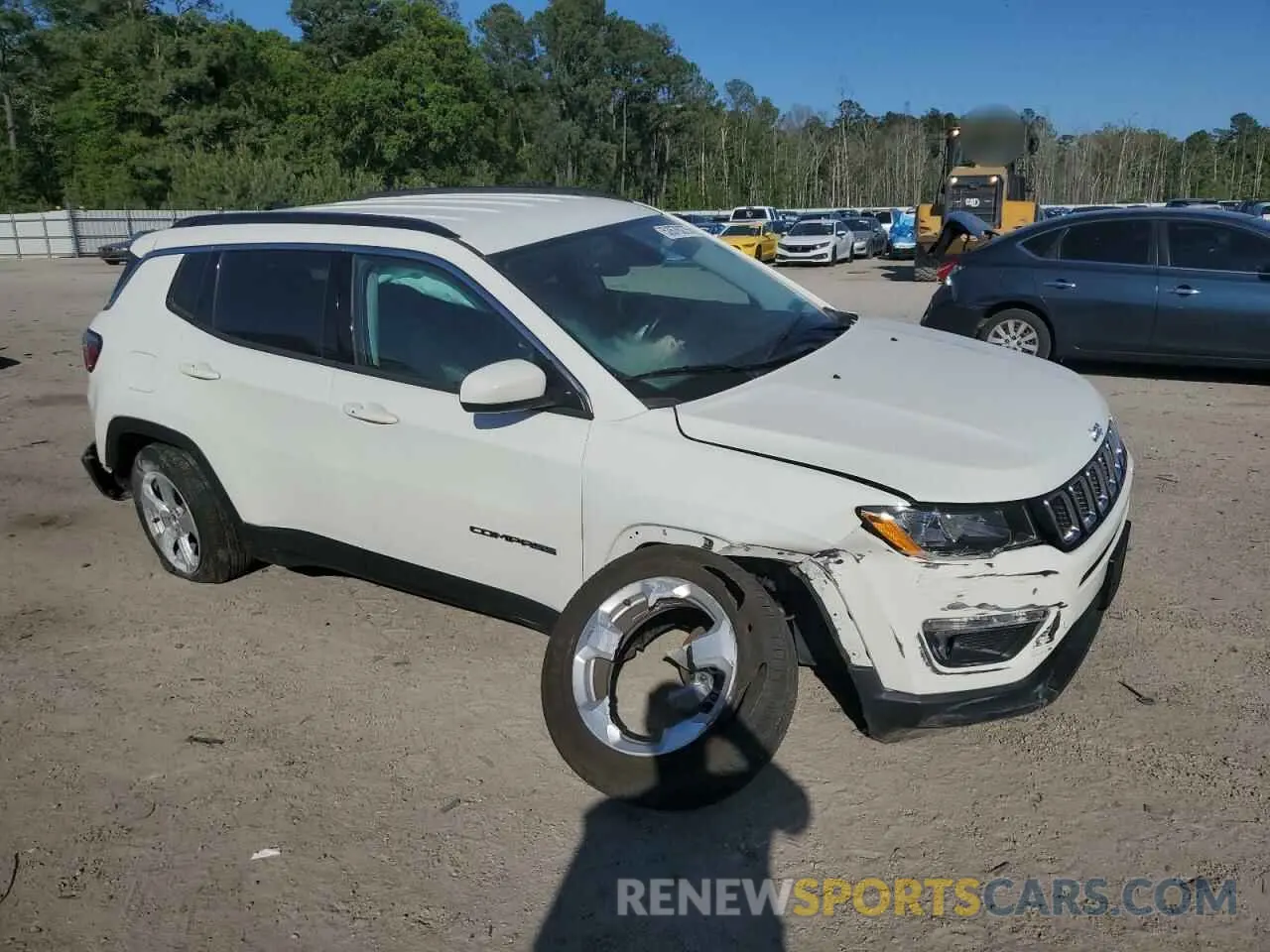 4 Photograph of a damaged car 3C4NJDBB0LT101376 JEEP COMPASS 2020