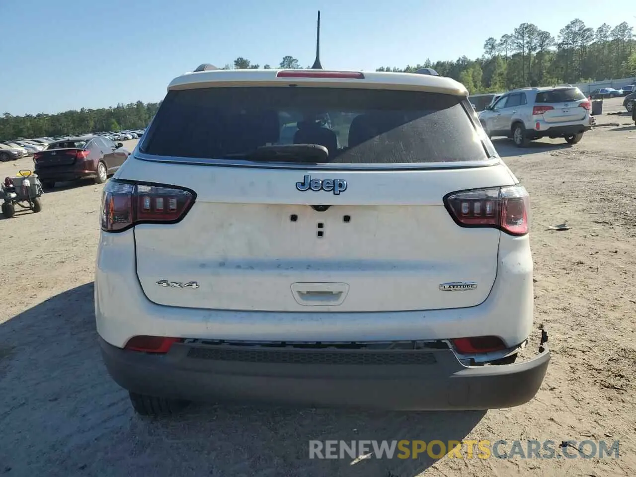 6 Photograph of a damaged car 3C4NJDBB0LT101376 JEEP COMPASS 2020