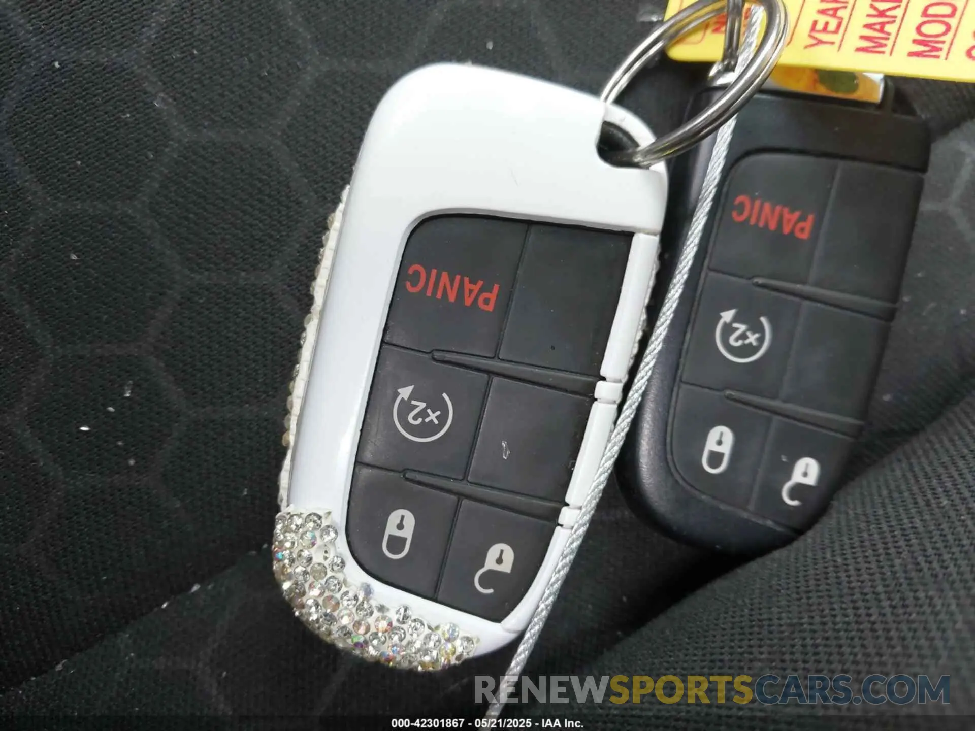 11 Photograph of a damaged car 3C4NJDBB0LT104648 JEEP COMPASS 2020